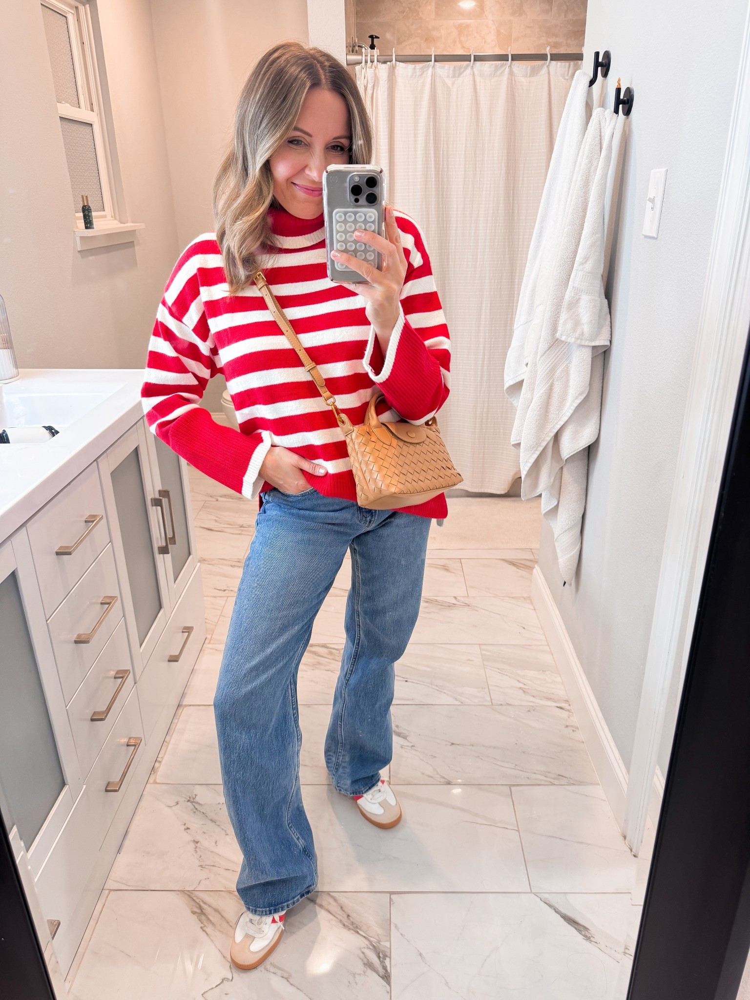 Small in sweater 

#LTKdayinmylife #LTKFindsUnder50 #LTKOver40