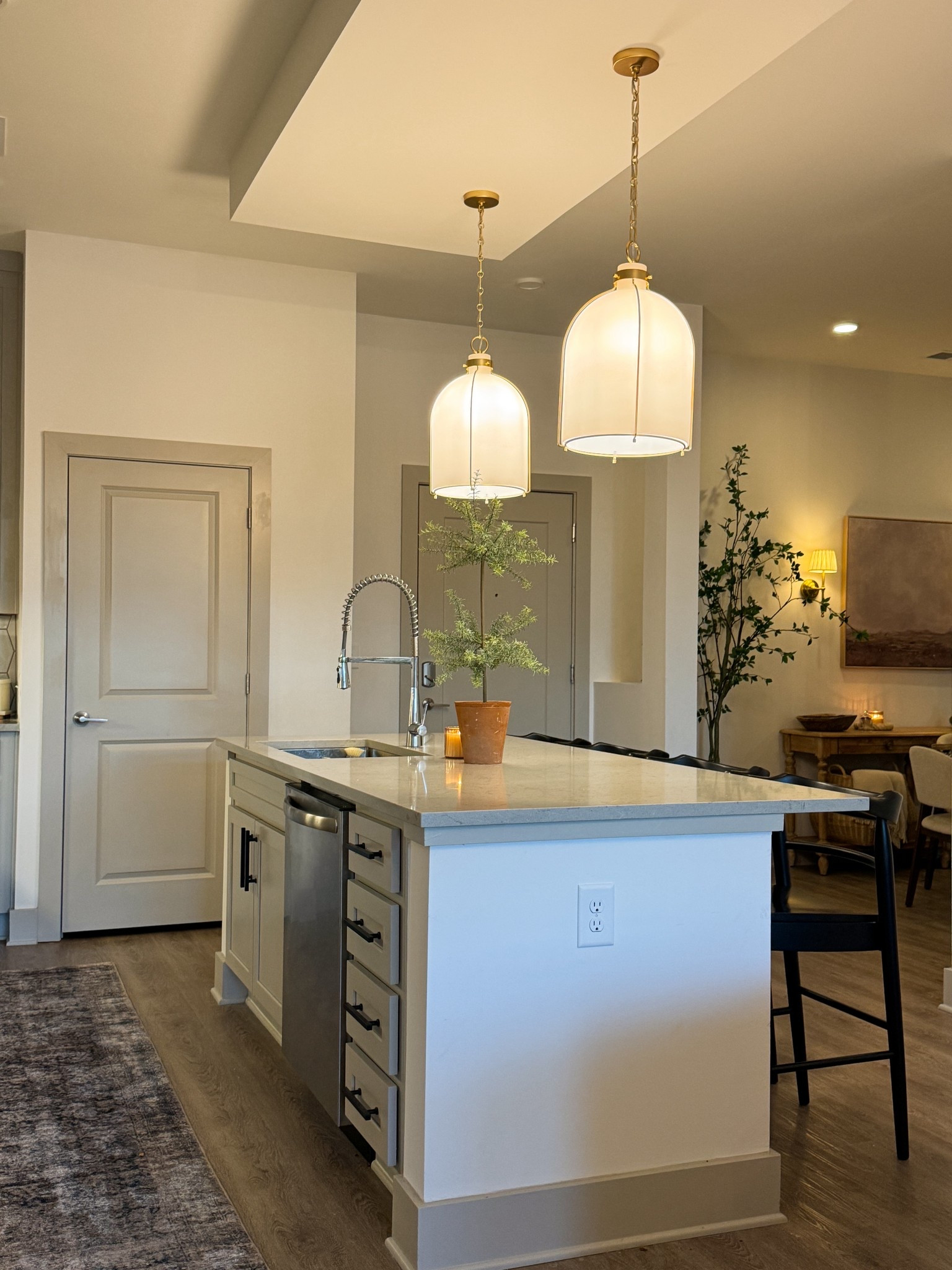 Here’s our New project in Tennessee and we found the most beautiful lights! 

#LTKHome