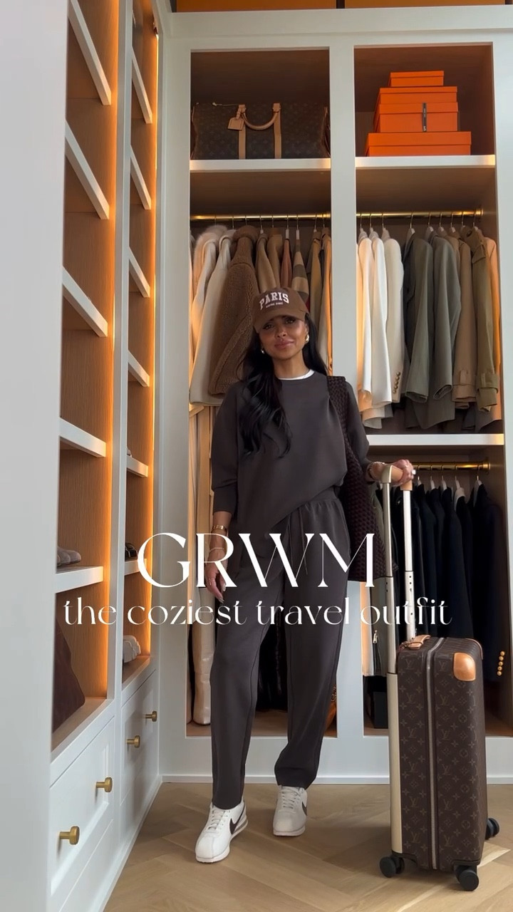 Winter travel outfit
Nordstrom brown sweatshirt
Nordstrom brown joggers
Nike sneakers
Nordstrom white tee 
Naghedi braided bag



#LTKgrwm #LTKSeasonal #LTKTravel