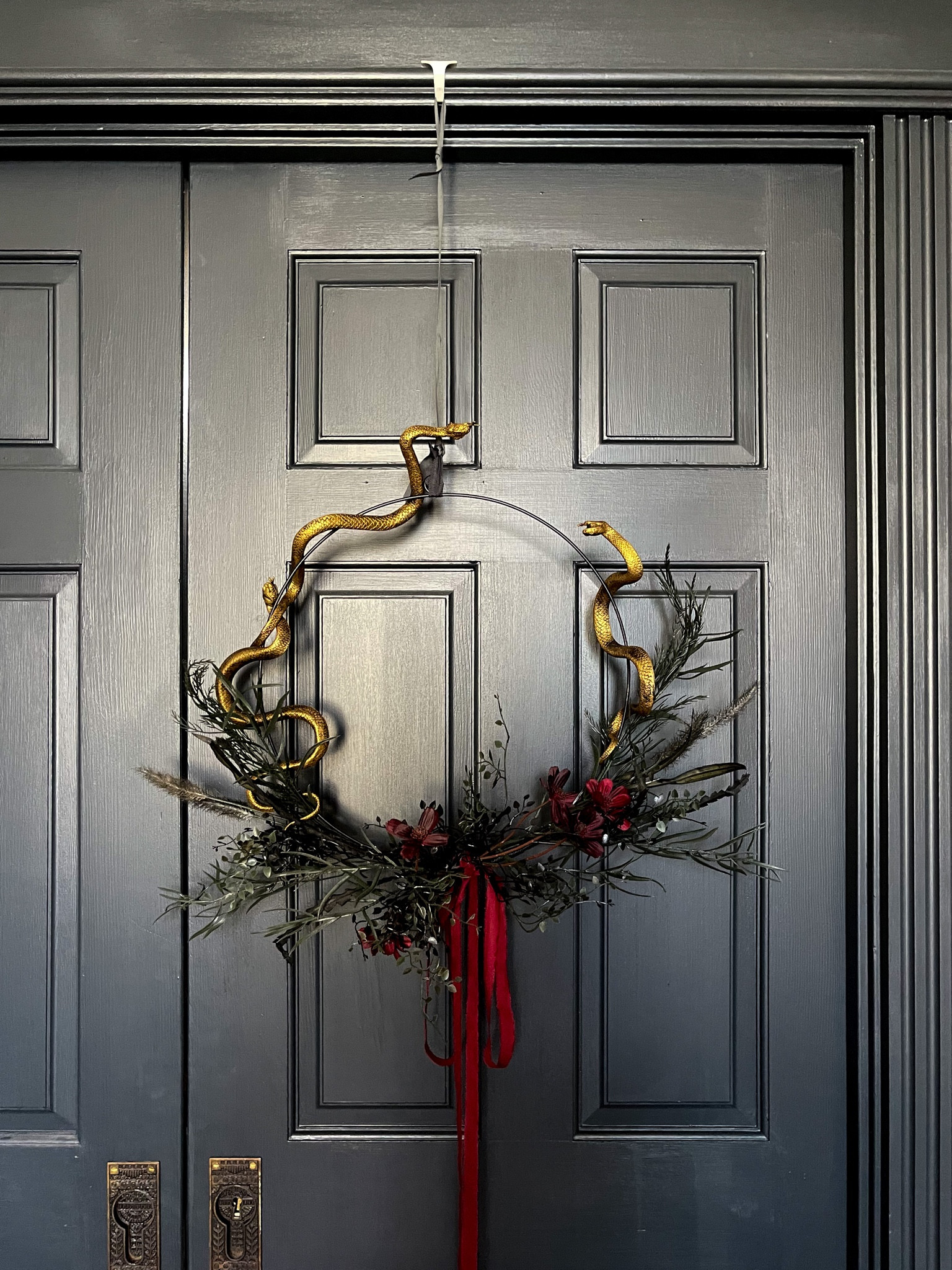 DIY Dark Academia-inspired Halloween wreath 

#LTKSeasonal #LTKHalloween #LTKhome