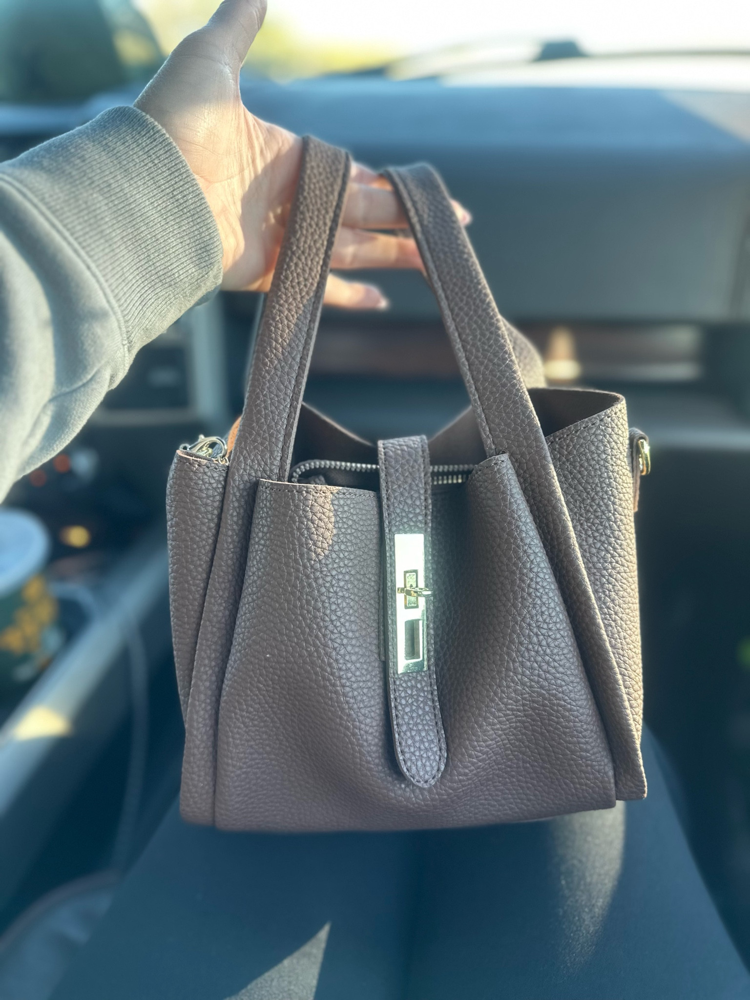 Switched back to this cutie little bucket purse 👜 two different straps and it comes with a little mini makeup bag

#LTKItBag #LTKFindsUnder50 #LTKStyleTip