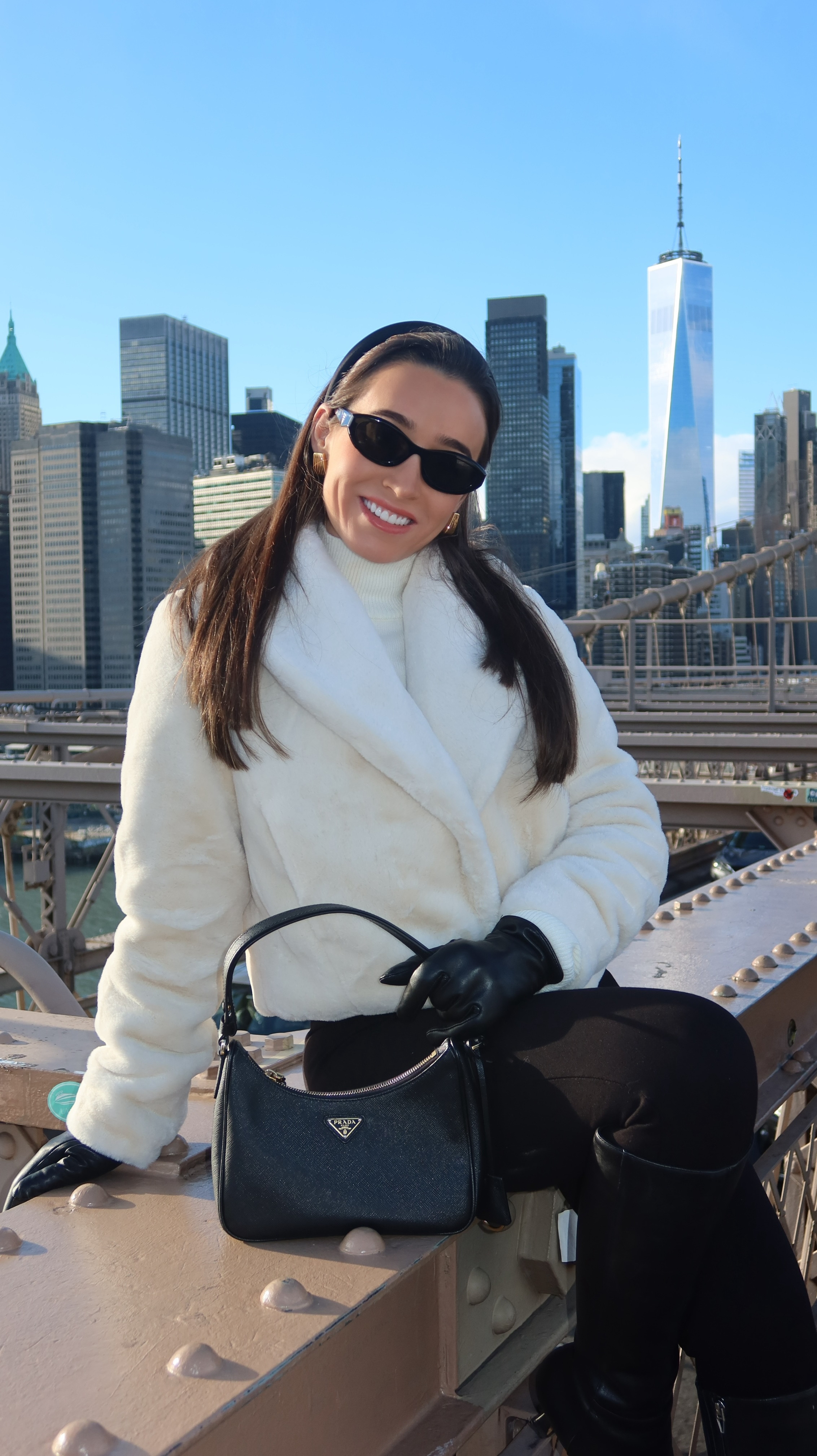 City that never sleeps @parisinnewyork #furcoat #nycoutfit #cityoutfit #winteroutfit #classy #ootd #monochrome 

 

#LTKootd #LTKSeasonal #LTKPetite