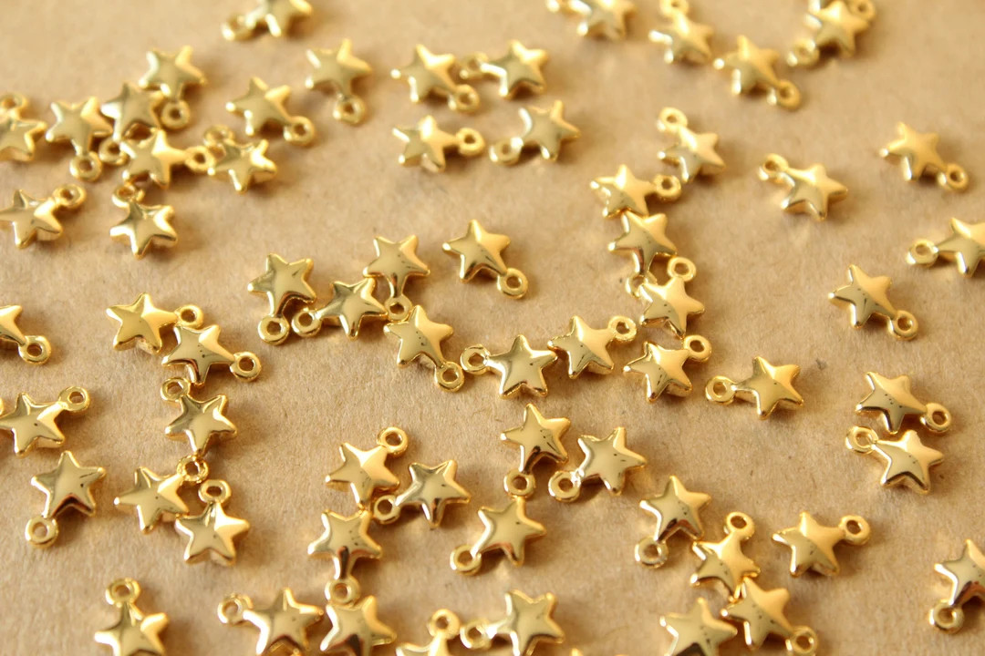 15 Pc. 18K Gold Plated Tiny Star Charms, 7mm X 4.5mm | MIS-280* - Etsy | Etsy (US)