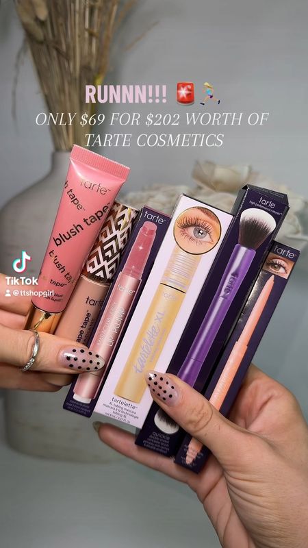 Tarte Custom Kit is now liveeee!! 🚨🏃🏼‍♀️ Get 7 full sized products for $69…and the best part is your get to choose your products 💞 Click below to shop! 


Tarte makeup, lip gloss, lip glosses, best lip gloss, Maracuja juicy lip, Tarte cosmetics, makeup favorites, makeup must haves, best mascara, mascara, tubing mascara, Tartelette tubing XL mascara, beauty favorites, Ulta must haves, Ulta, Sephora, Sephora favorites, Sephora sale, Ulta sale