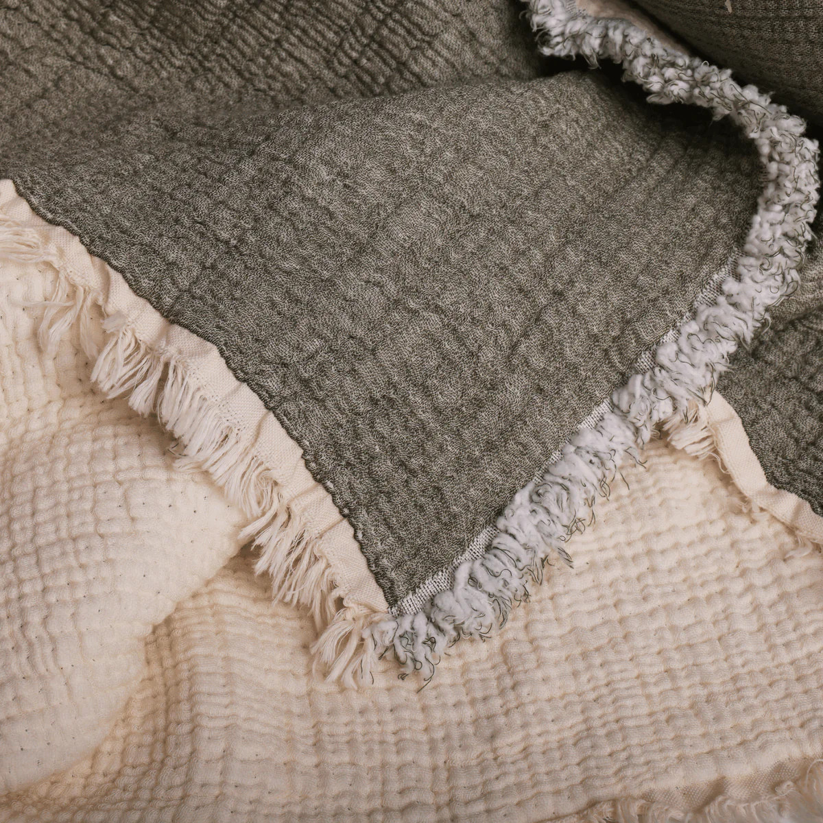 Ruya Gauze Cotton Quilt | The Loomia