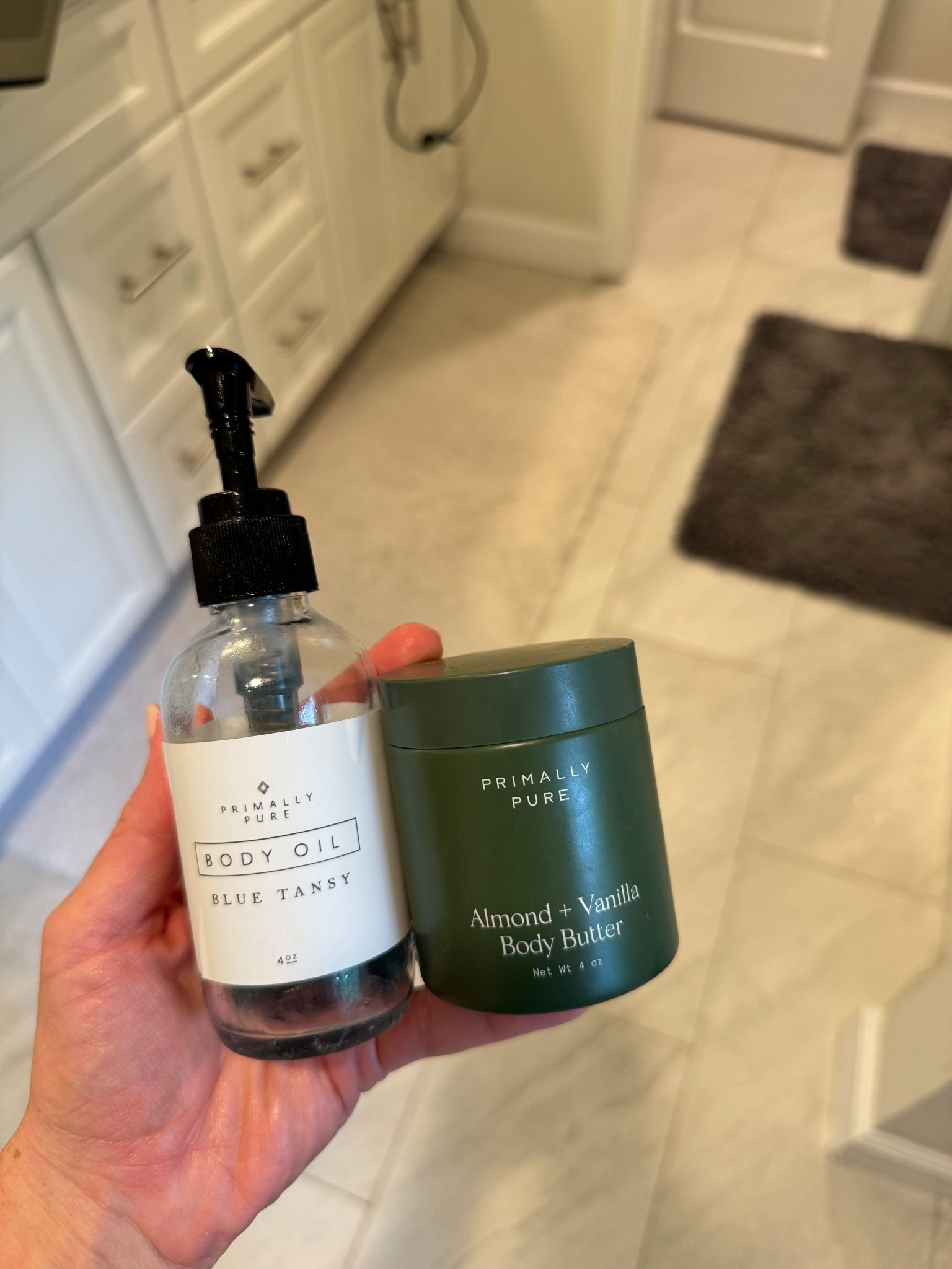 helloandgoodbuysisters for 10% off!

The best body lotion and body oil. I used all throughout last pregnancy on the bump too!

#LTKBump #LTKBeauty