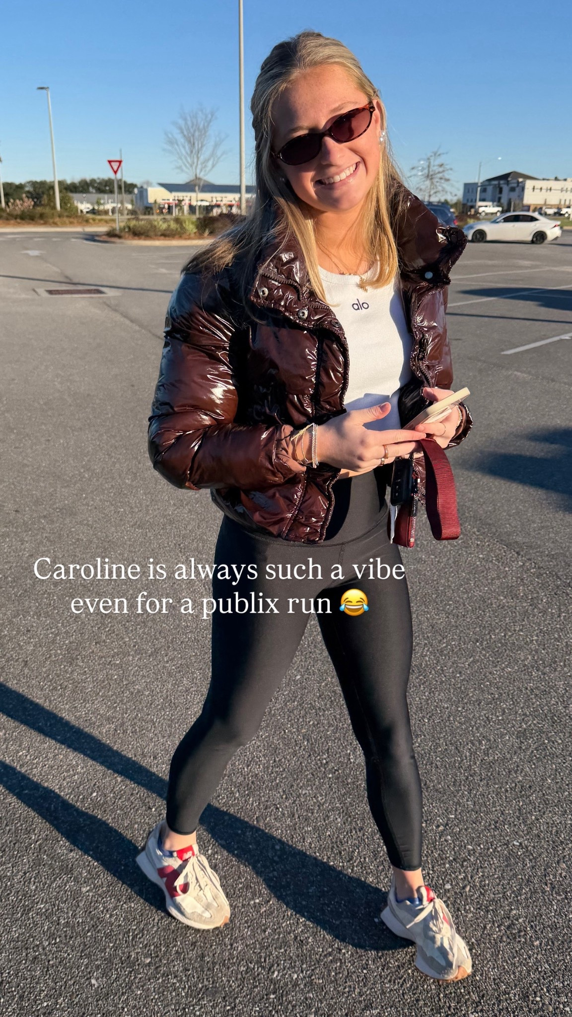Linking Caroline’s top, leggings, and sneakers 

#LTKootd #LTKFindsUnder100
