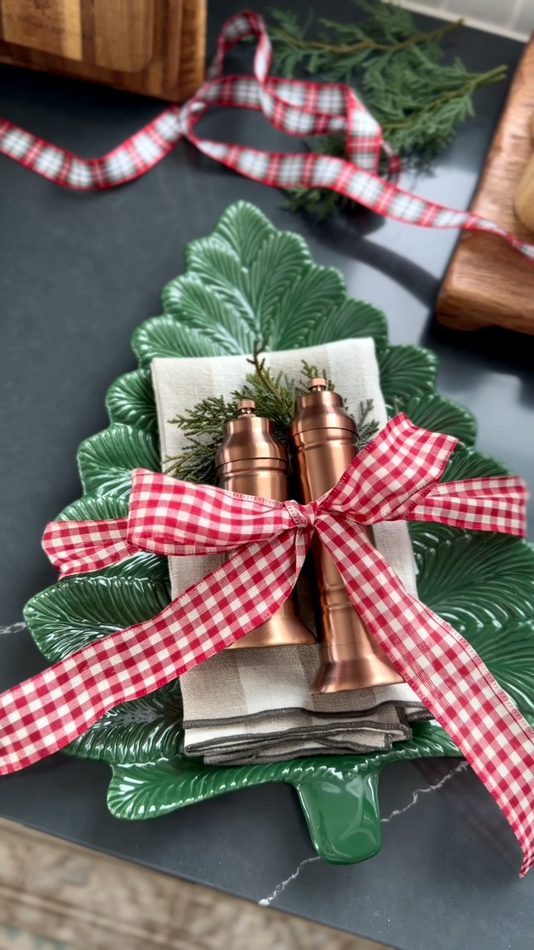 And they’re on sale today! 🌲

This tree serving tray is so pretty! Love it paired with these copper salt and pepper grinders. This is my favorite gingham linen tea towel (so luxe!). Even the gingham ribbon is on sale 🙌

#giftidea #holidaygifting #hostessgift #christmasgift

#LTKFindsUnder50 #LTKGiftGuide #LTKHoliday