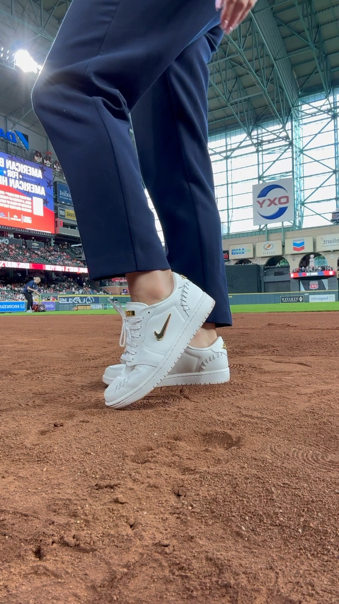 Cute white sneaker that gives baseball vibes! 

#LTKShoeCrush #LTKActive #LTKSeasonal
