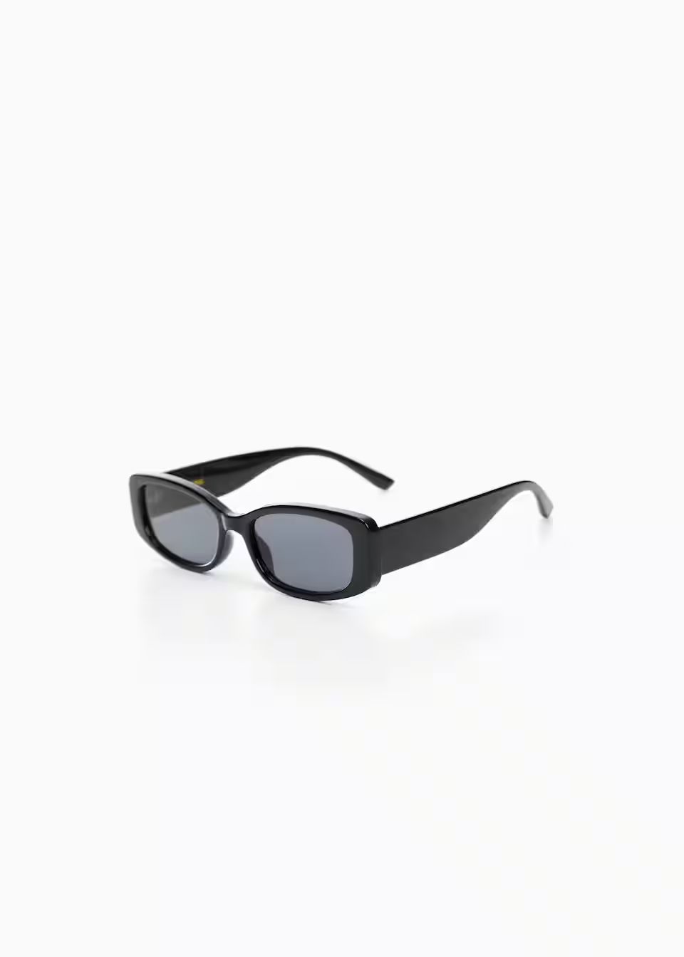 Search: Black sunglasses (20) | Mango United Kingdom | MANGO (UK)