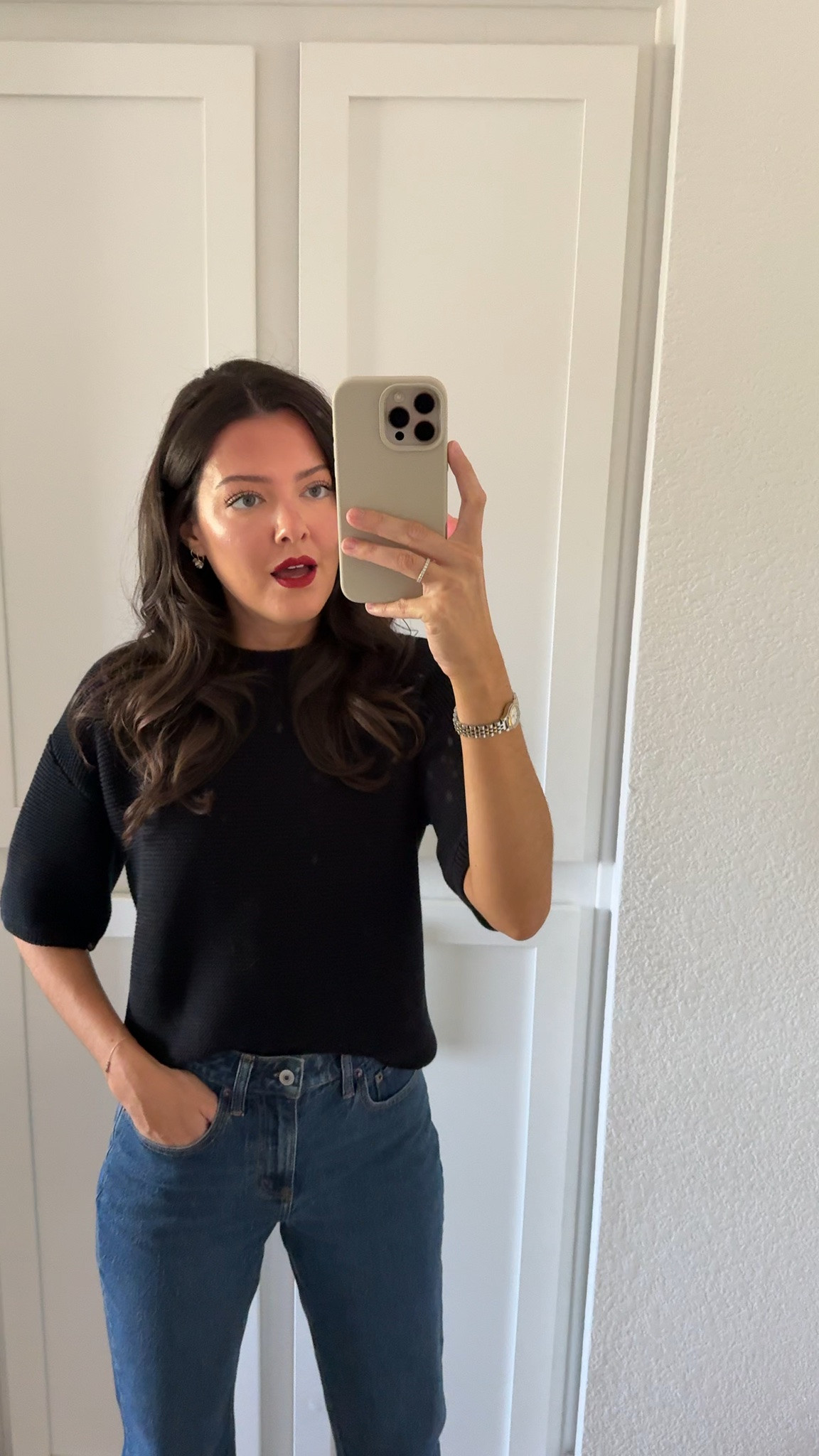 My Abercrombie code AFCASSIE stacks on top of the huge sale for an extra 15% off!

I am 5’7” and wear a size XS in tops and dresses at Abercrombie, and size 25 regular length in jeans! I am wearing their Classic style in all of these jeans except for the 90s Relaxed Jeans and 90s Straight Jeans, which are in Curve Love!