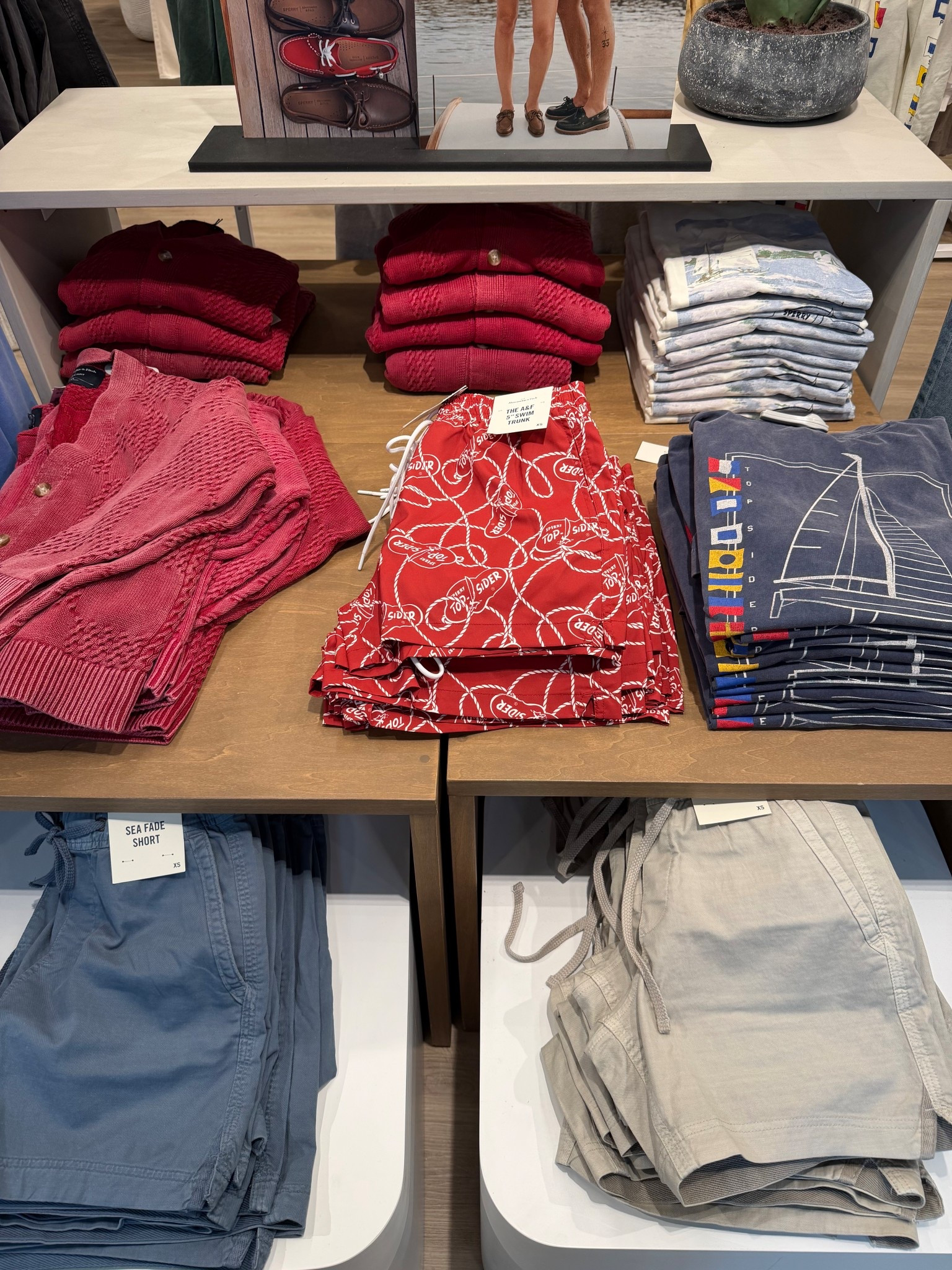 New @abercrombie x sperry!