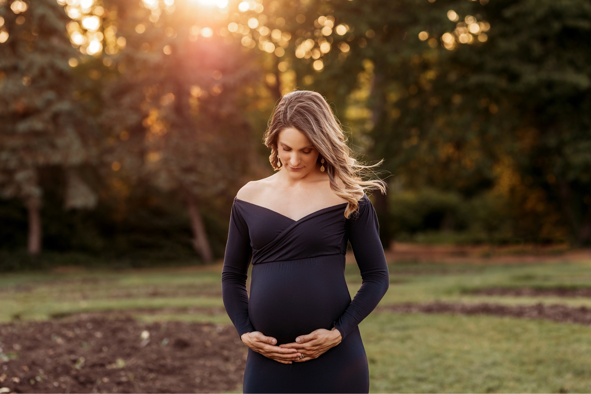 Simple dress for beautiful golden hour bump photos 🥰 

Maternity, maternity shoot, baby shower, baby on the way, family photos, maxi dress, Amazon find, Valentine's Day, navy dress



#LTKbump #LTKfamily #LTKbaby