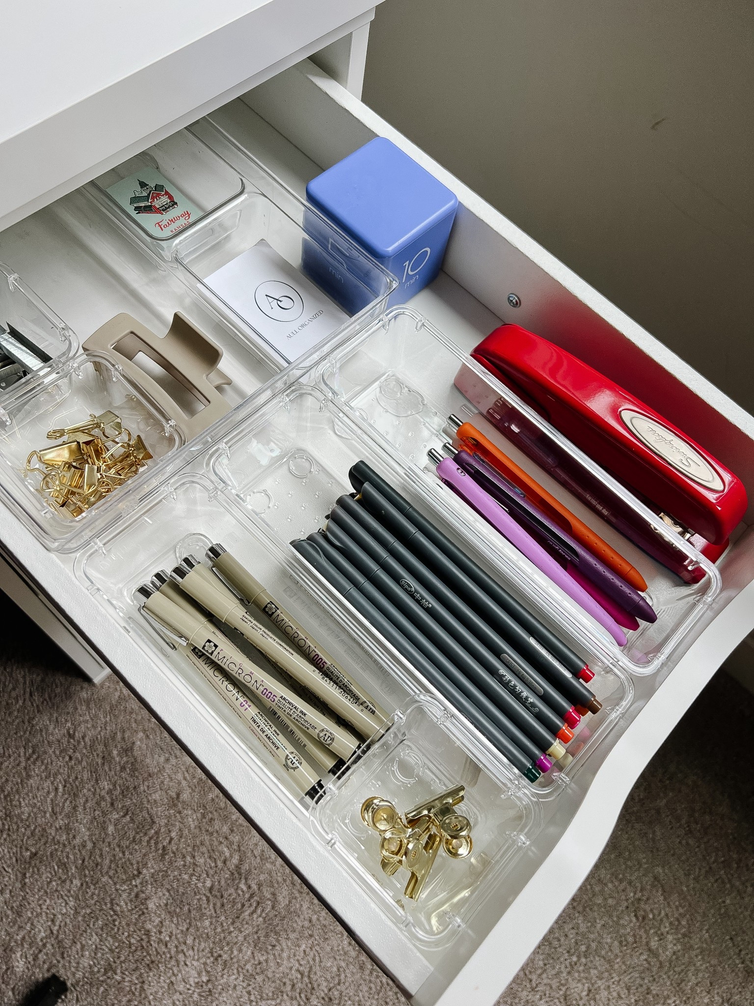 Tired of drawer organizers sliding around like they're on a joyride? Meet your new best friend: museum gel 💡 Keeps everything in place without the mess.

#LTKSaleAlert #LTKHome #LTKFamily