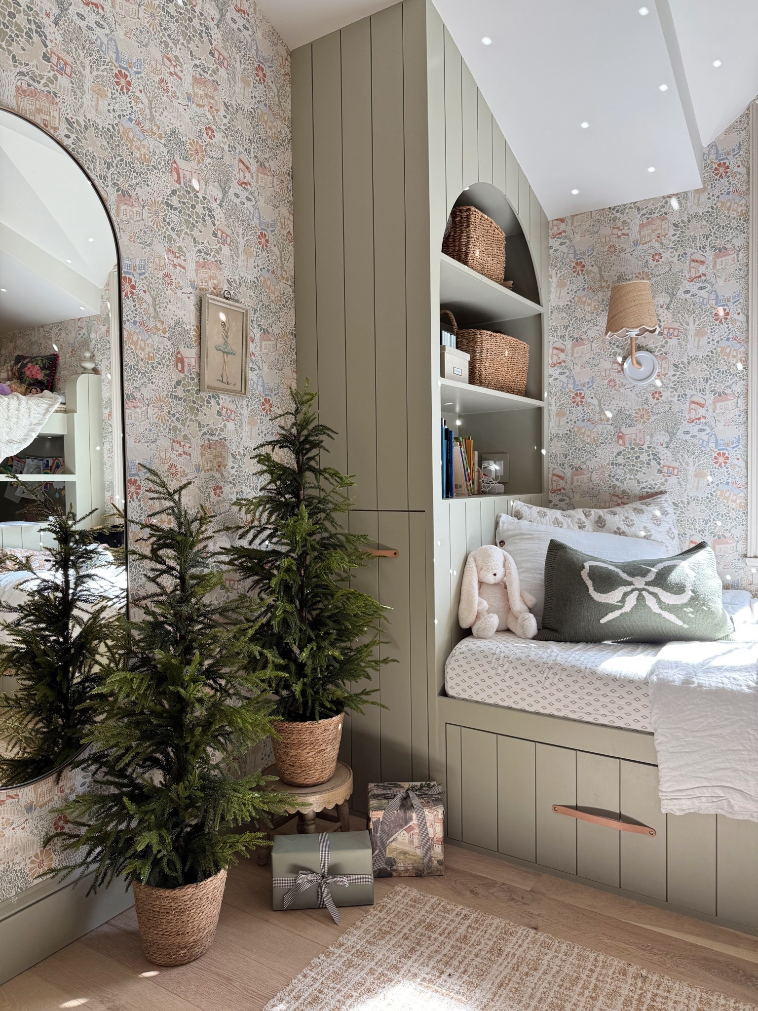 Adding a little Christmas magic to our daughters room 🌲✨ 

#LTKSeasonal #LTKHoliday #LTKHome