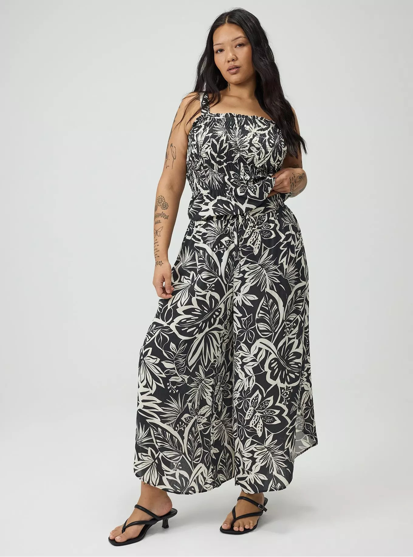Split Seam Wide-Leg Gauze Pant | Torrid (US & Canada)