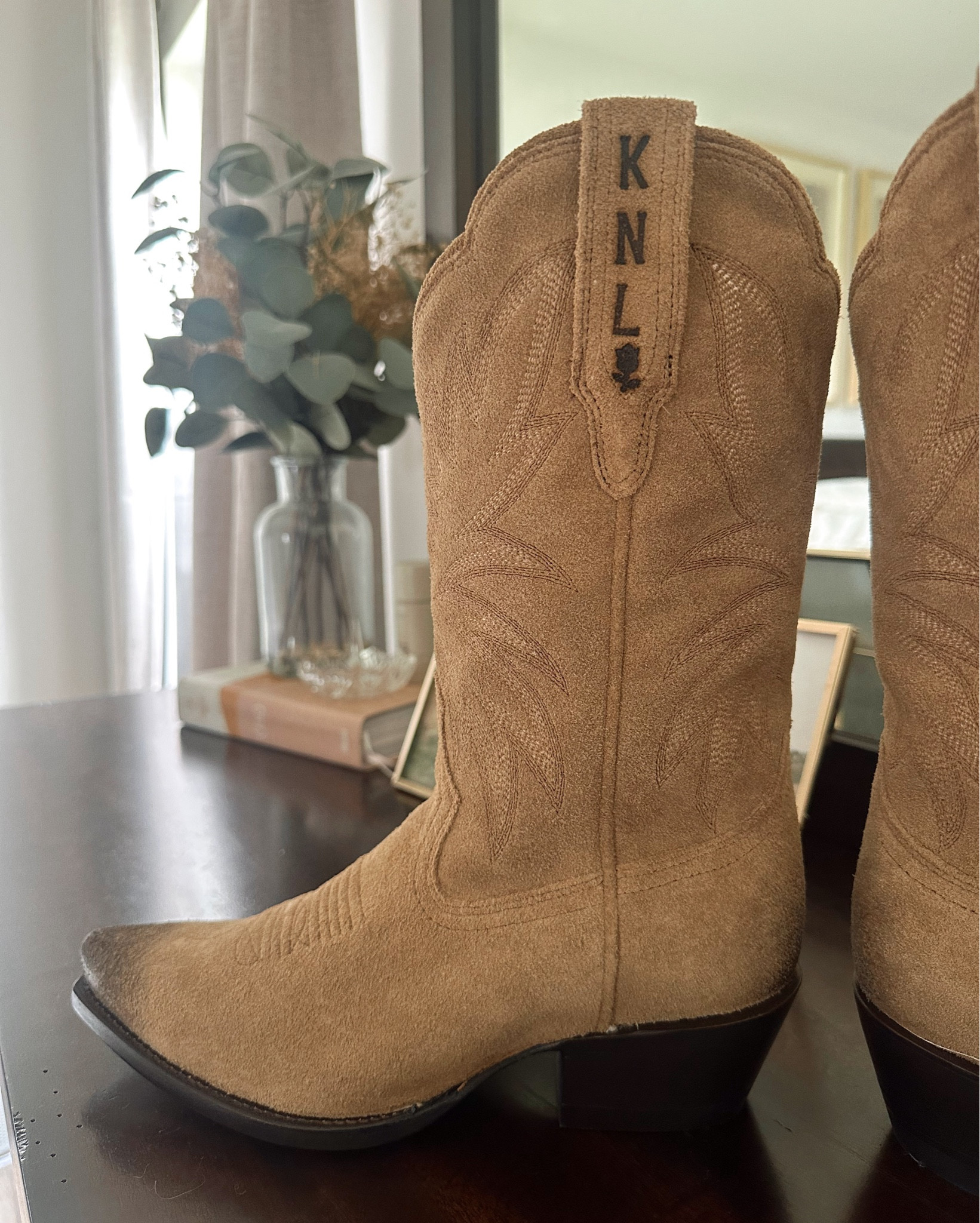 just your reminder that tecovas will brand and of your boots from them! 👢🧺🌾✨

And in your birthday month you get $50 off any pair of boots! 

#LTKU #LTKGiftGuide #LTKShoeCrush