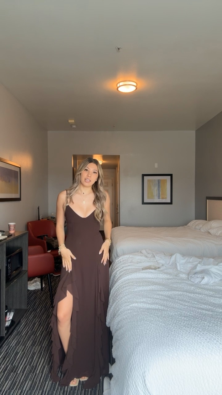 fit check!! dress from whitefox fox - code UWFMIA for $$ off🤎