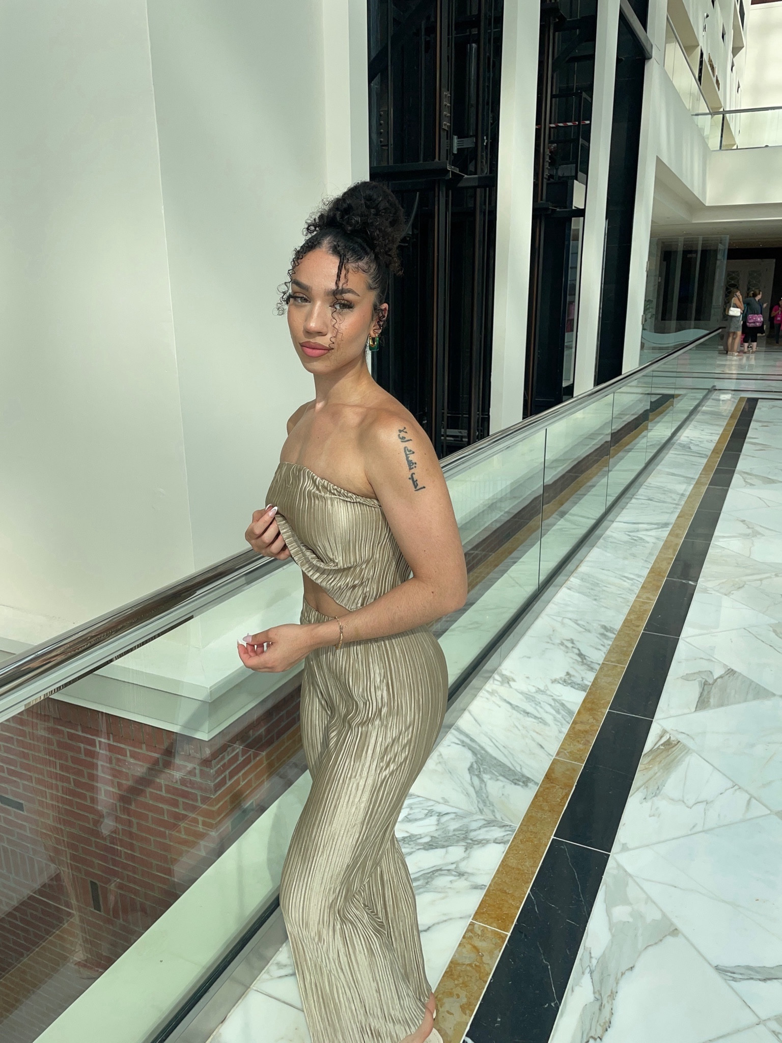 2 piece sets 🤝🏽 me   
wearing size: S 
lip combo: MAC Cork Lipliner & Please Me Lipstick 

#LTKbeauty #LTKstyletip #LTKfindsunder50