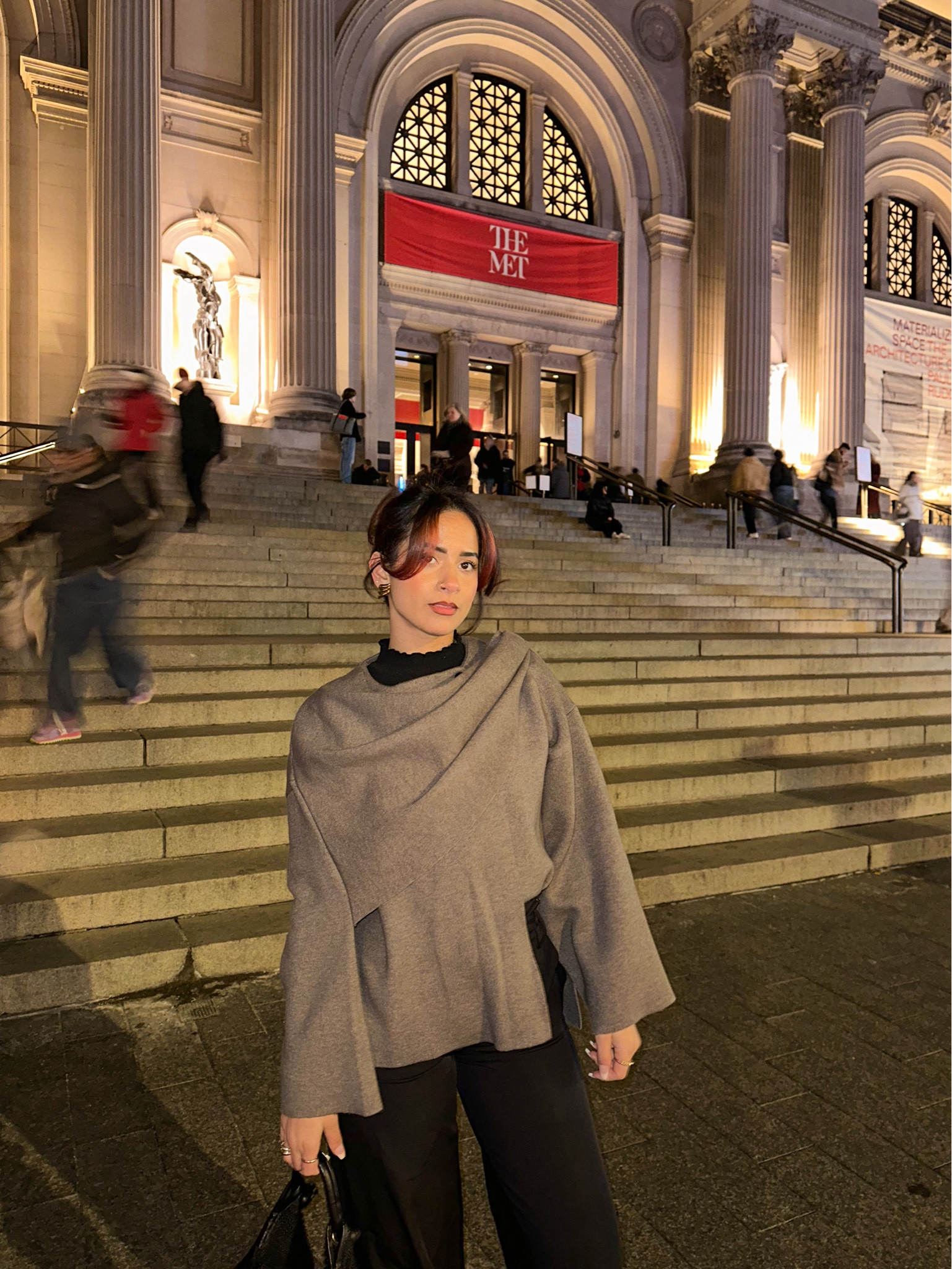 asymmetrical scarf sweater 

#LTKSeasonal #LTKStyleTip #LTKFindsUnder50