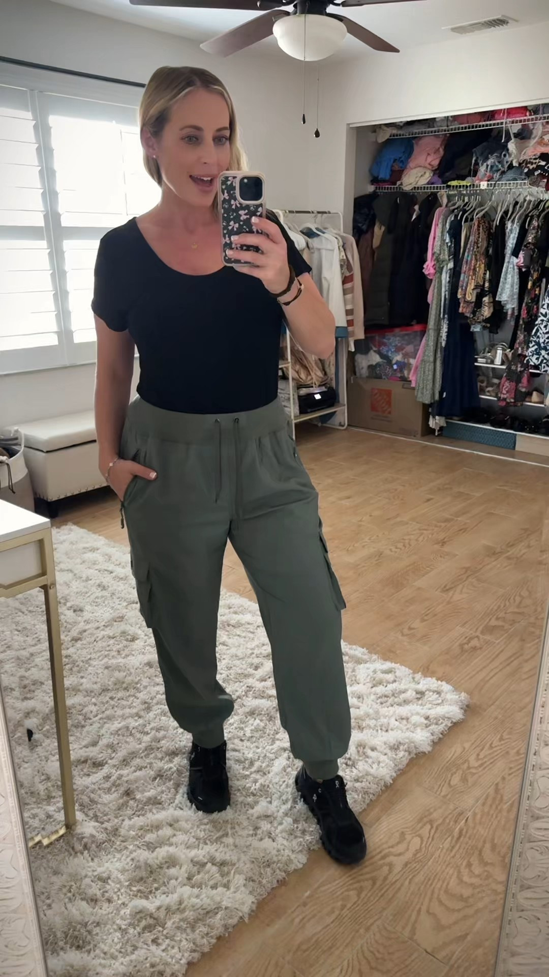 Casual pants with pockets. Workwear style at 10 weeks pregnant 

#LTKMidsize #LTKBump #LTKootd