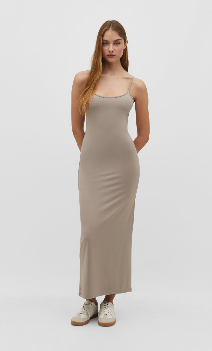 Long fitted dress | Stradivarius (UK)