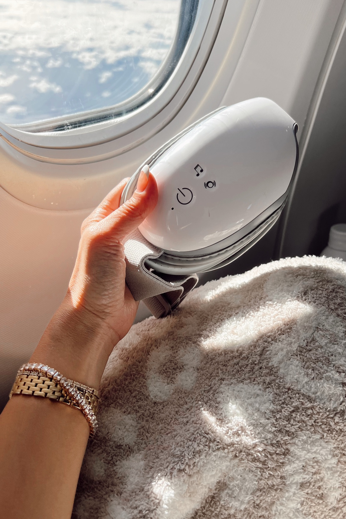 A major must-have for travels. I even take it with me during flights. ✈️✈️✈️

#LTKtravel #LTKstyletip #LTKunder100