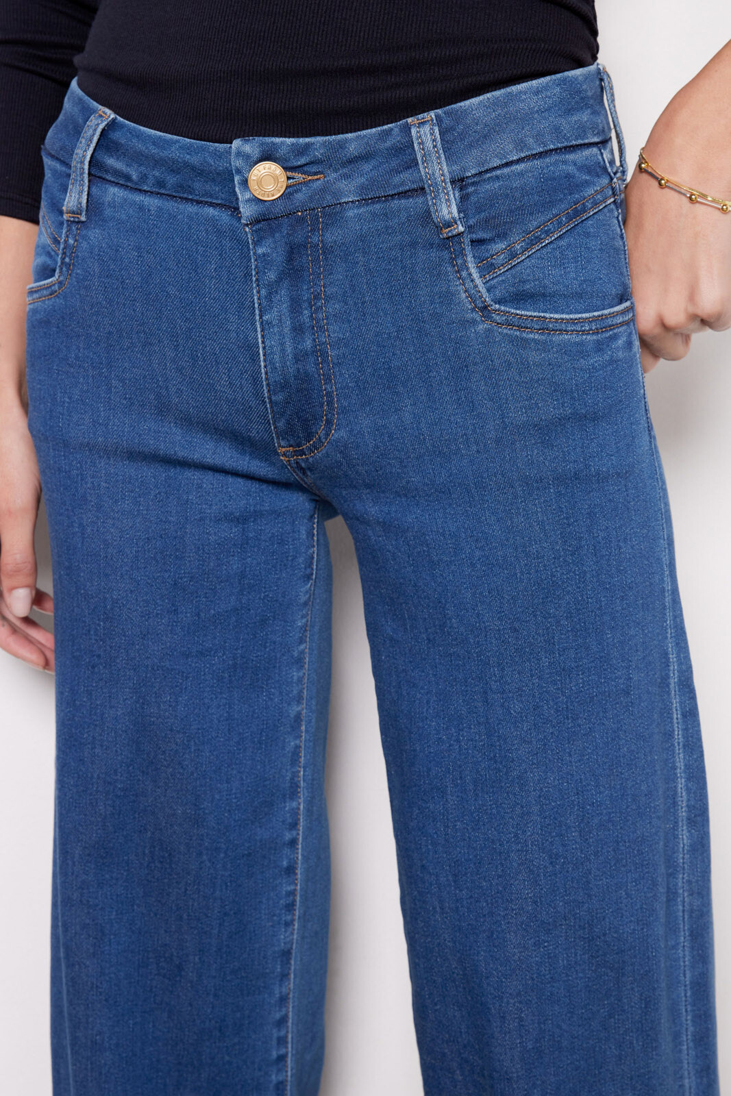 Meg Mid Rise Fab Ab Wide Leg | Evereve