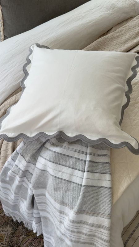 Beautiful pillows for spring 

#LTKstyletip #LTKSeasonal #LTKhome