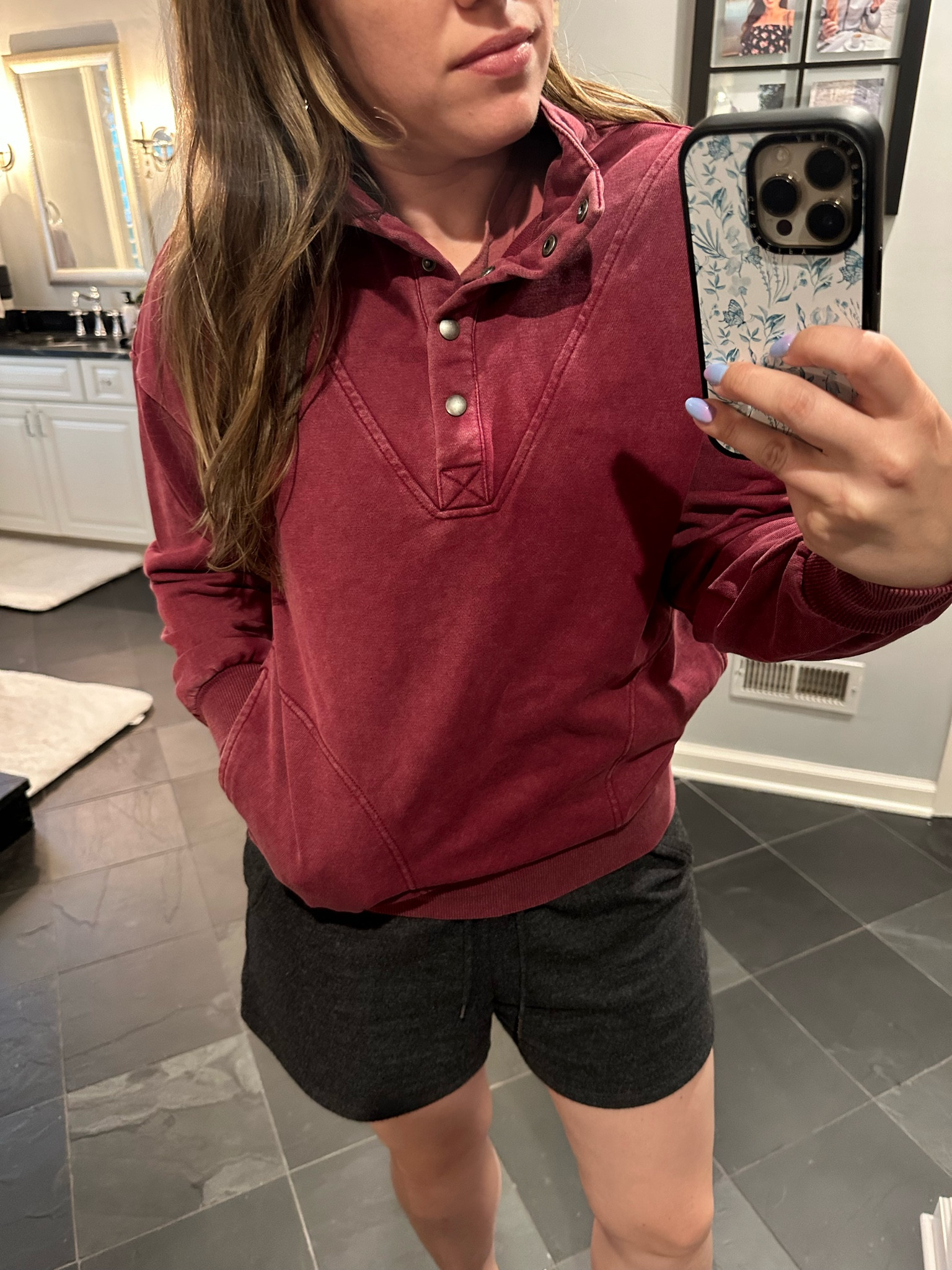 I still cannot believe how high-quality this sweatshirt is from Walmart. More of you guys purchased this after I talked about it than anything I think I’ve ever posted about. It is incredible quality and definitely feels like a look-for-less for Aerie/American Eagle

#LTKFindsUnder50 #LTKSeasonal #LTKTravel