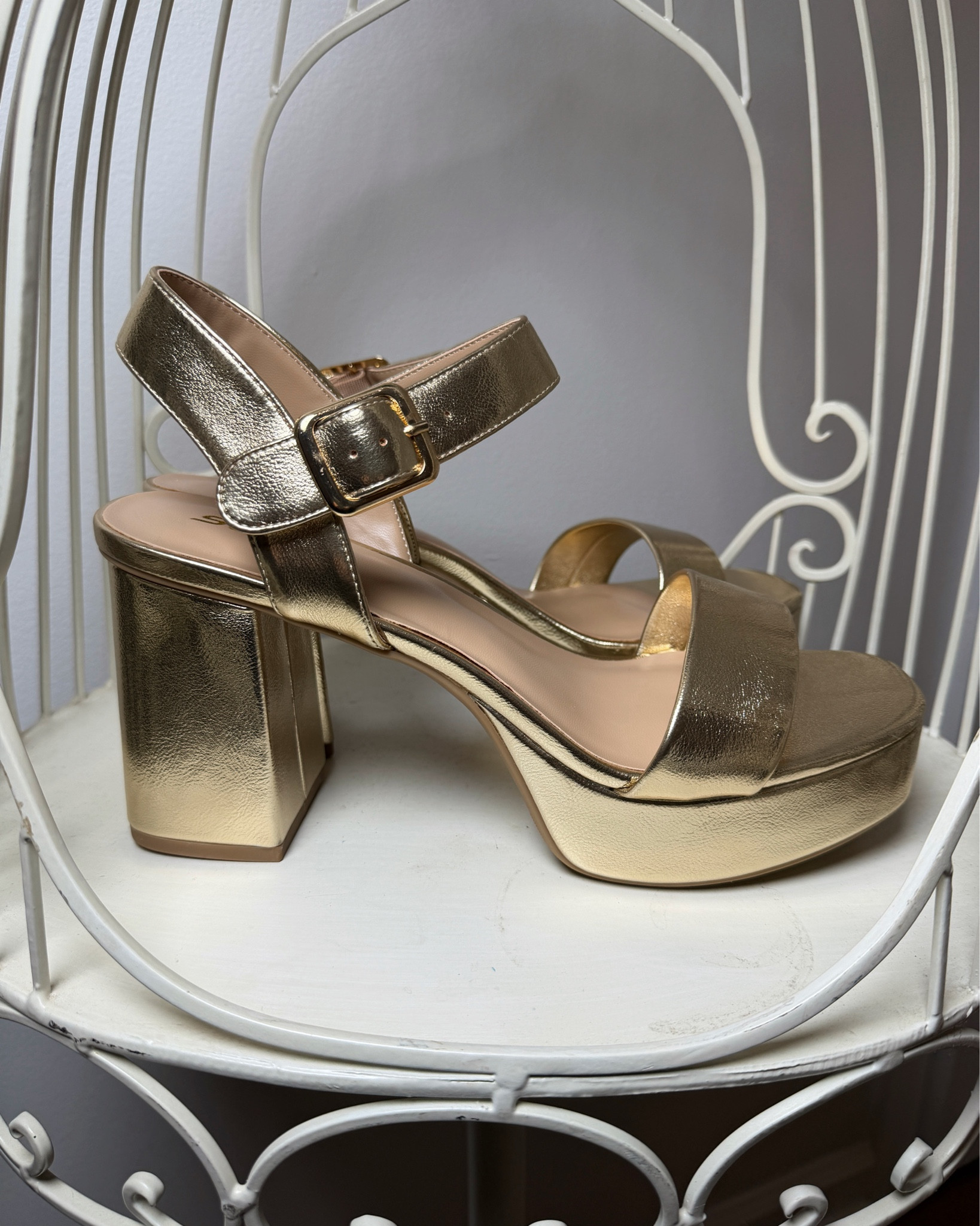 The shoes from Amazon I’d recommend to anyone- especially my wide fit girliesss 

#LTKgrwm #LTKPlusSize #LTKdayinmylife