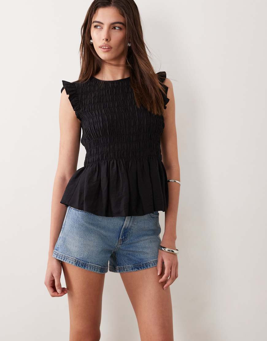 Abercrombie & Fitch Curve Love high rise 90s relaxed denim dad shorts in light blue | ASOS (Global)