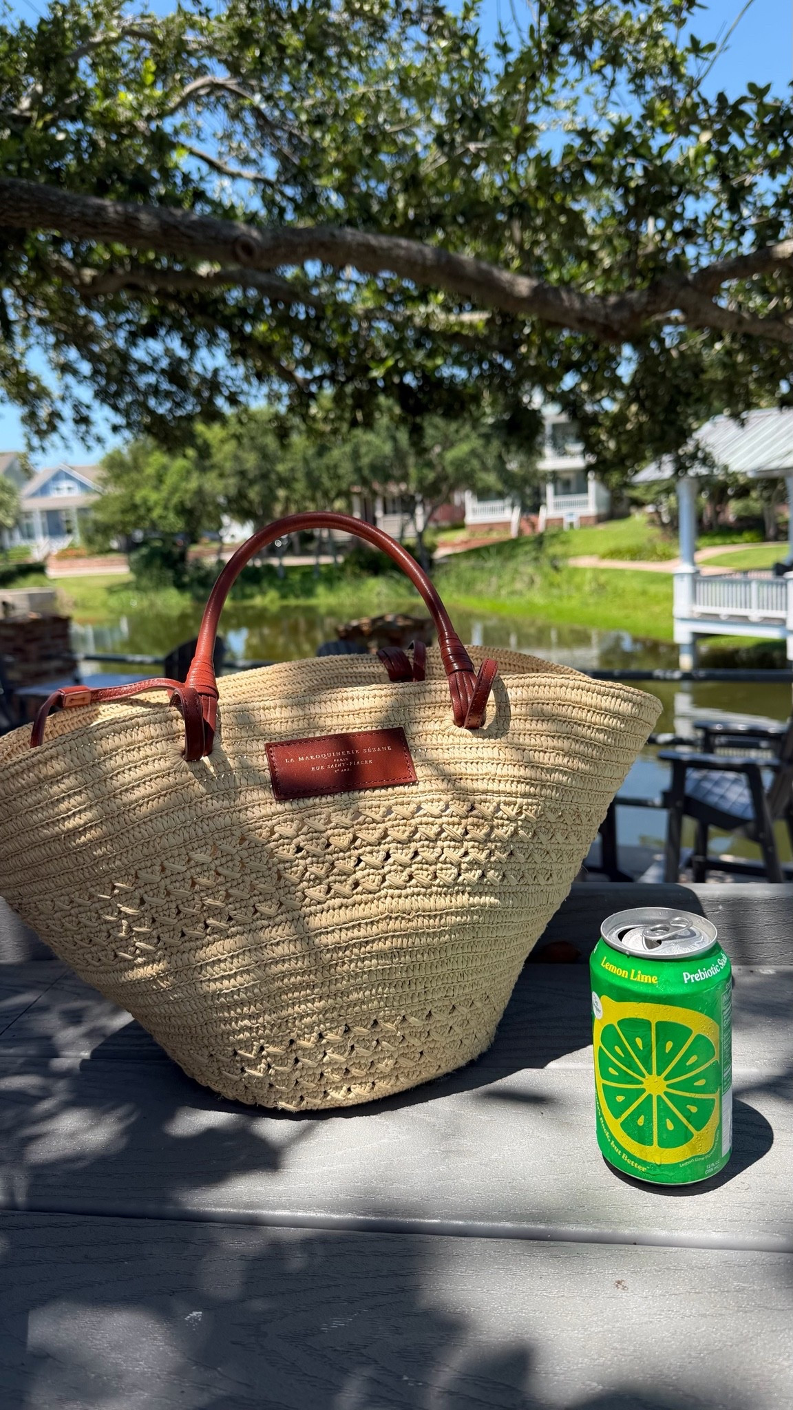 Summer essentials: my go-to Sézane Justine bag and a refreshing ⁠Poppi soda. 🥤✨ #poppi #sezane #summeressentials

#LTKmomlife