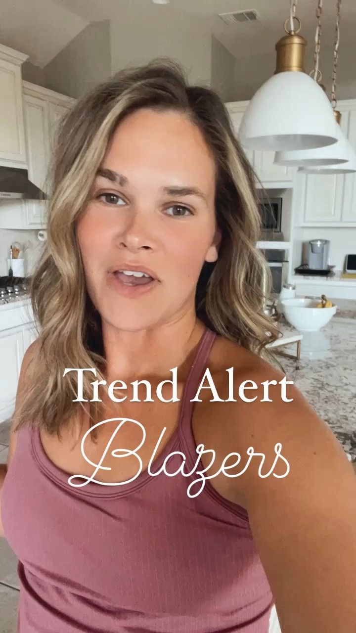 Do you like this trend?? Part ✌️ of trends from the ltk conference blazers! I love this one 
.
#outfitideas #blazers #blazerstyle #amazonfinds #amazonfashion #amazonfashionfinds 

#LTKunder50 #LTKsalealert #LTKstyletip