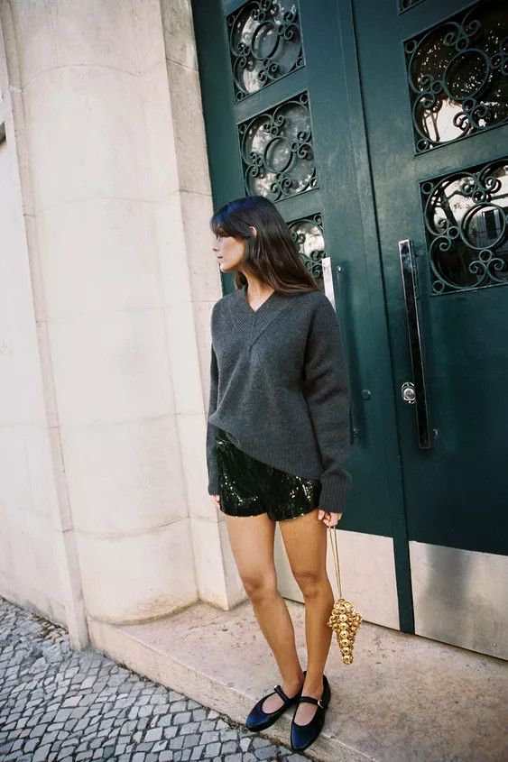 V-NECK KNIT JUMPER | Zara US