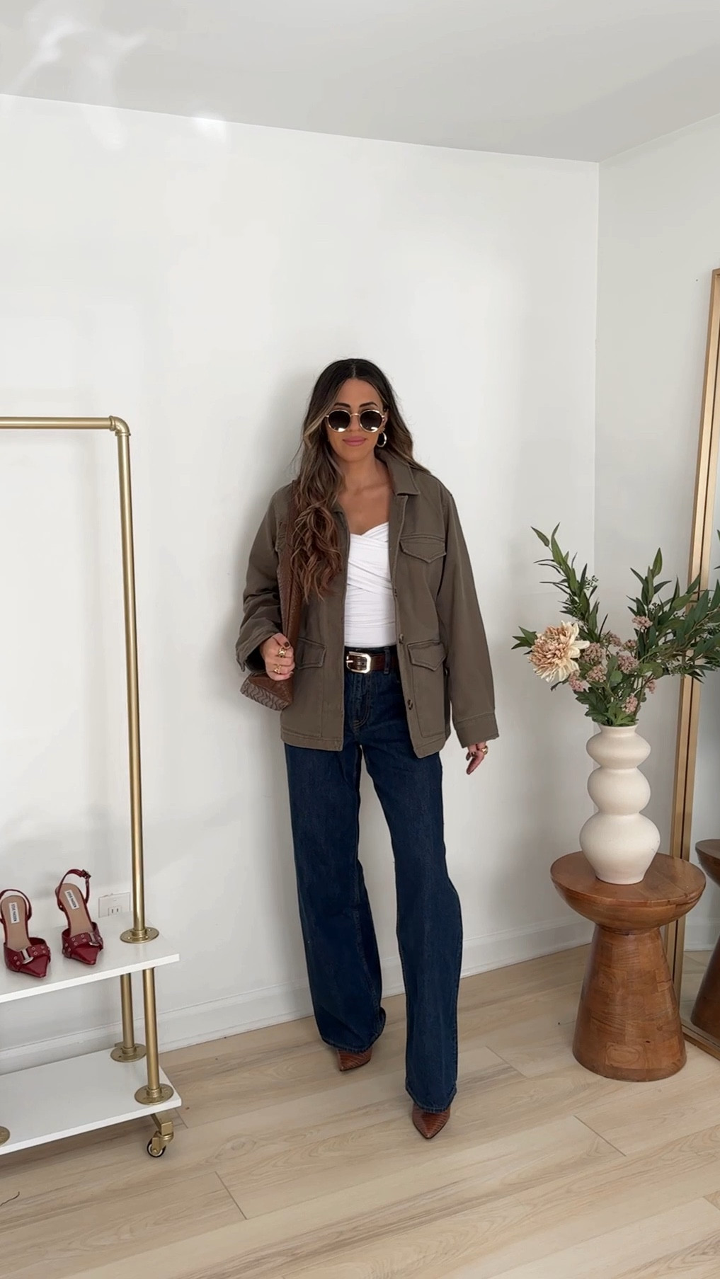 Fall outfit idea: wearing 26l in the low rise baggy denim, size small in the jacket and top!

Fall style | layered outfits | Abercrombie style

#LTKStyleTip #LTKVideo #LTKSeasonal