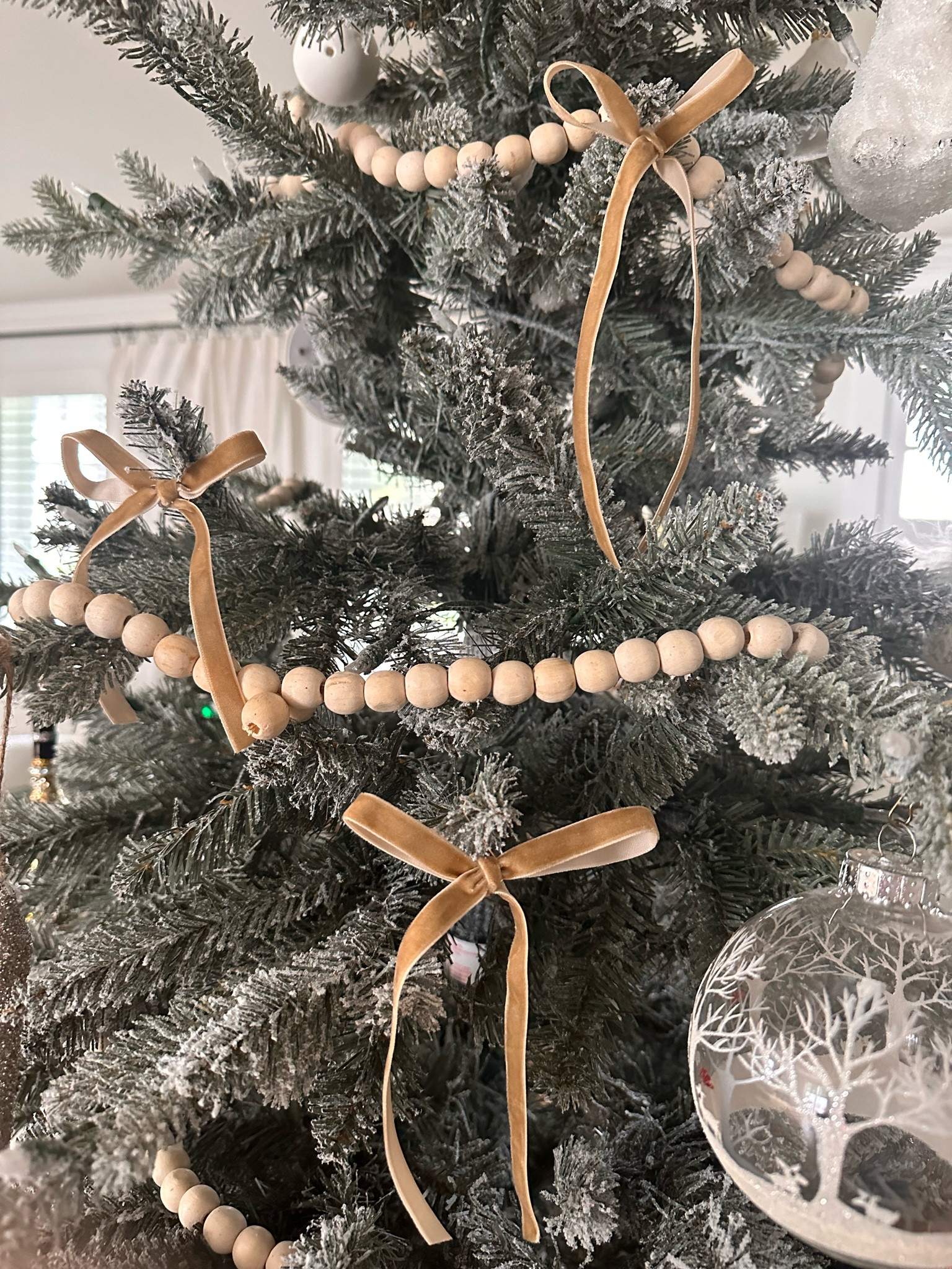 Brown velvet bows for Christmas decor.

#LTKhome #LTKfindsunder50 #LTKHoliday