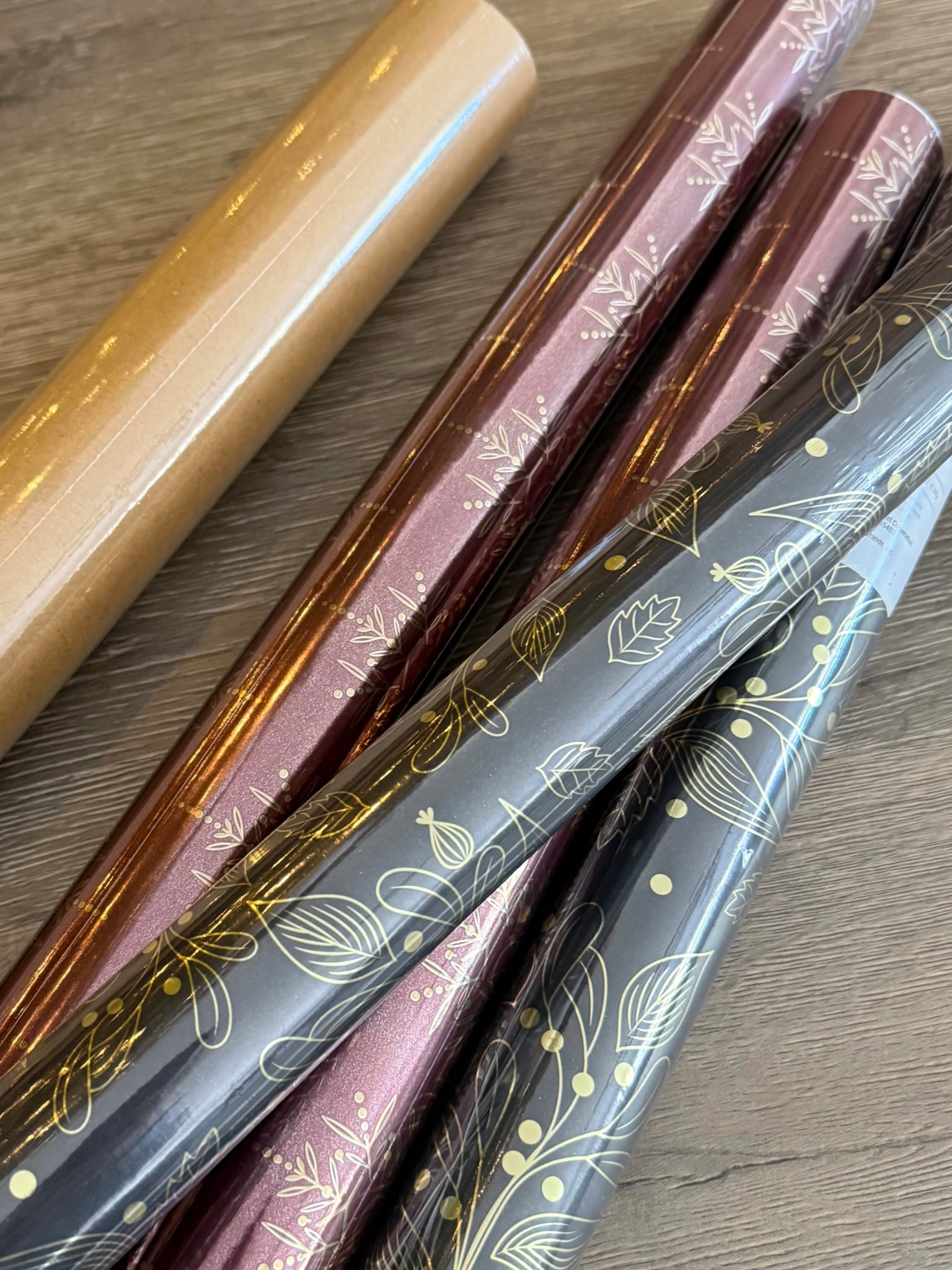 Wrapping paper, Christmas decor, holiday decor, Ralph Lauren Christmas, red wrapping paper, vintage Christmas 


#target 

#LTKHome #LTKHoliday