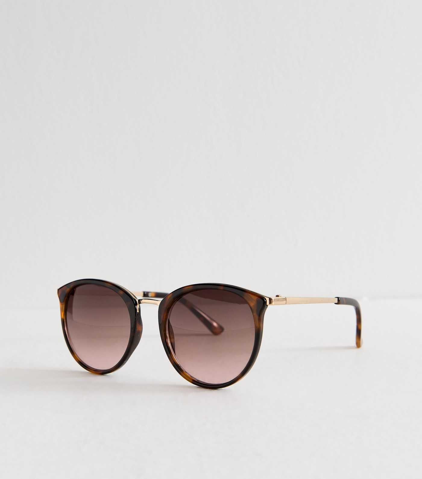 Brown Tortoiseshell Frame Round Sunglasses
						
						Add to Saved Items
						Remove from Save... | New Look (UK)