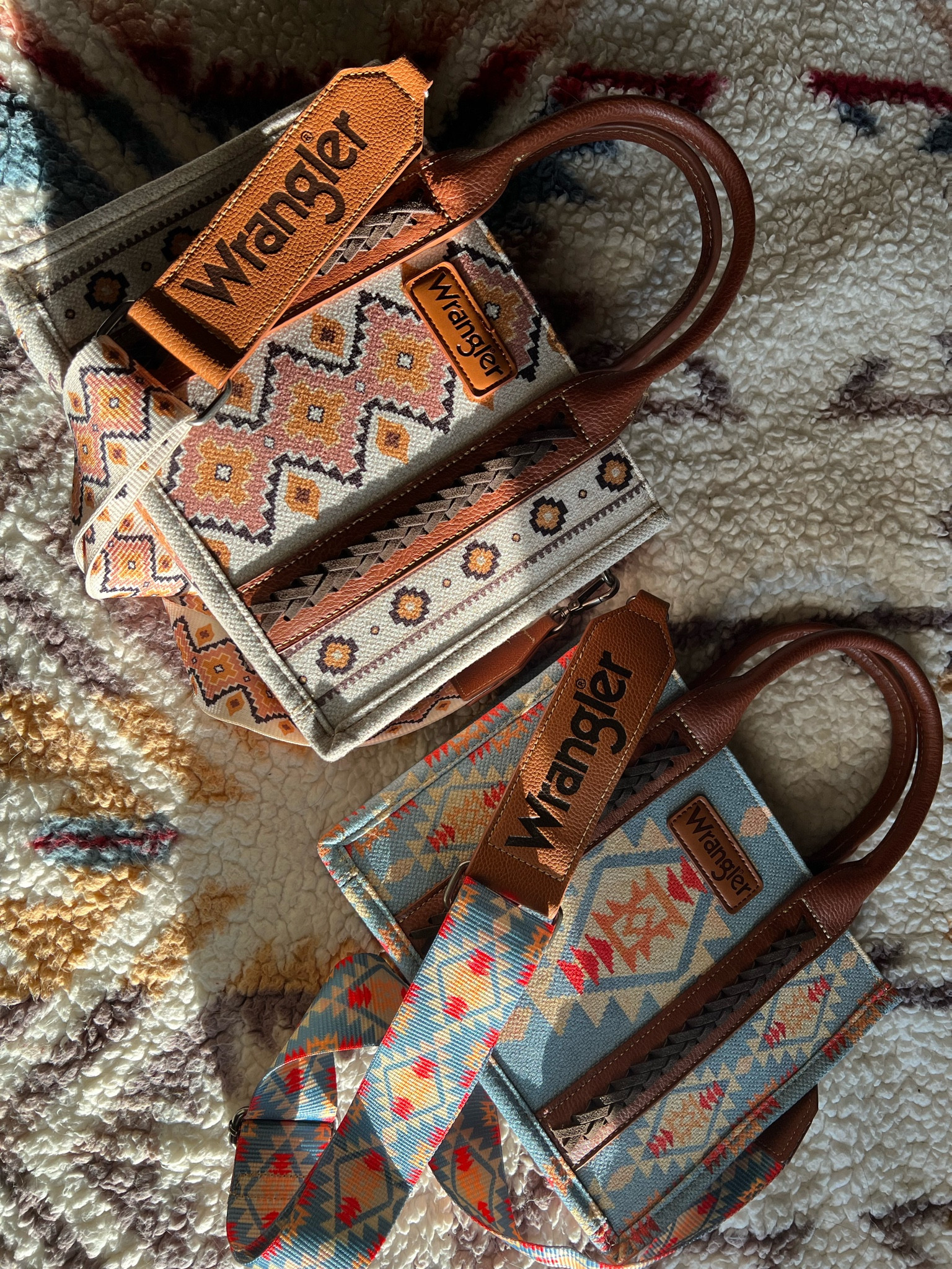 the most perfect western purse🤎 

#westernpurse #westernfashion #fallfashion



#LTKitbag #LTKGiftGuide #LTKstyletip