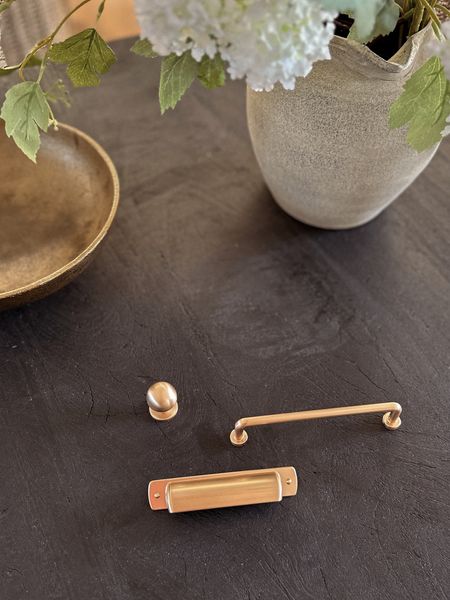 ✨Amazon cabinet hardware at an affordable price✨


Amazon cabinet hardware. Gold hardware. Brushed brass hardware. Amazon cabinet pulls. Amazon cabinet knobs. Amazon cabinet cups.

#LTKhome