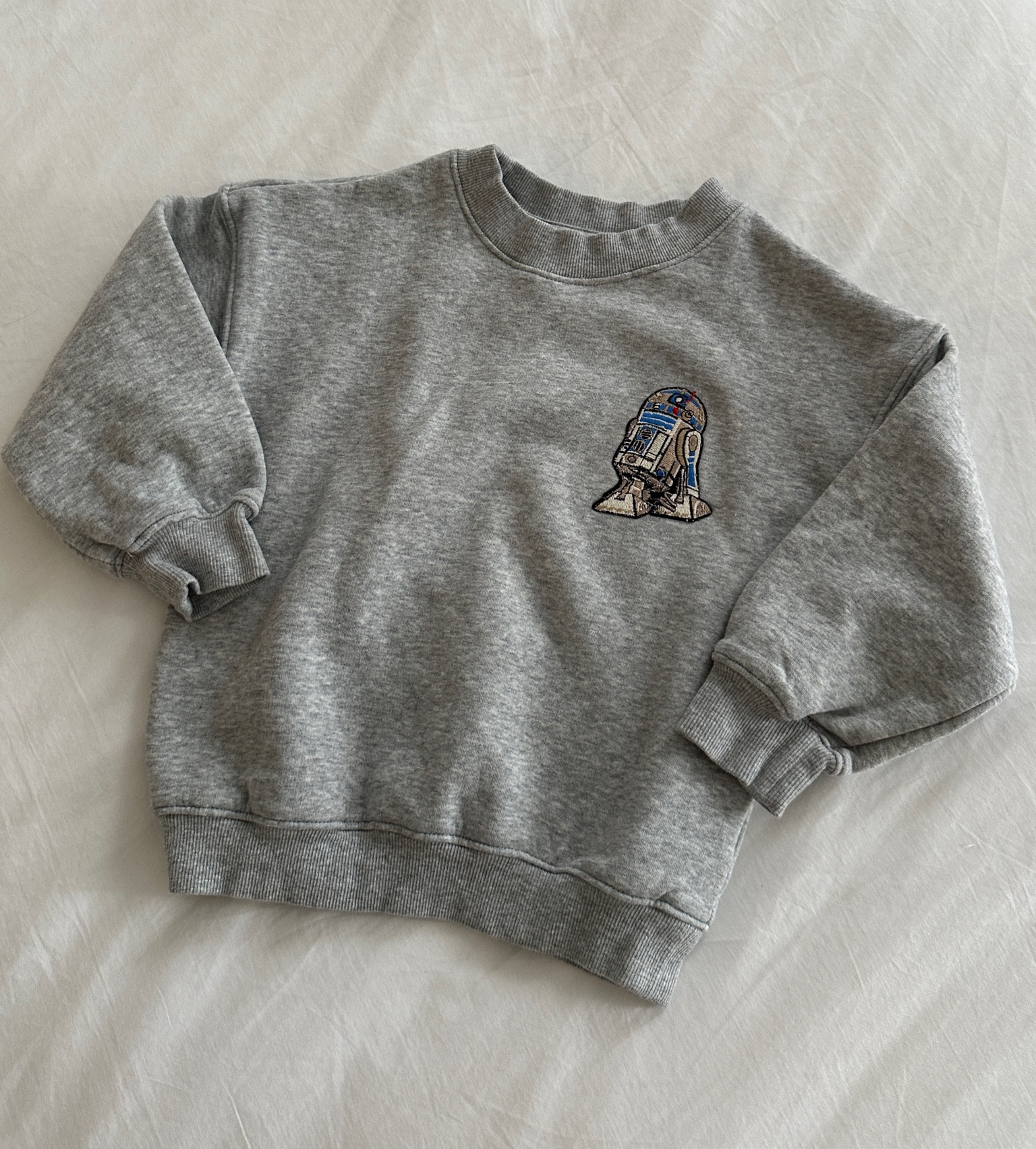 Ordered a bunch of good basics and cotton pieces for the kids from H&M!

I find their baby and toddler items to run big.

Their regular kids sizing feels TTS

For Rio:
• relaxed fit sweatshirt, I ironed on a star wars patch from eBay. Such a cute cut on this basic
• textured Henley pullovers 
• soft cargo pocket jogger pants either adjustable inner elastic waistbands

For Nori:
• short trench coat. Classy mini me piece!
• girls 2 piece matching cotton sweater and skirt set 
• rib stripe top that has matching pants 
• cardigan 

#LTKKids #LTKFamily #LTKBaby