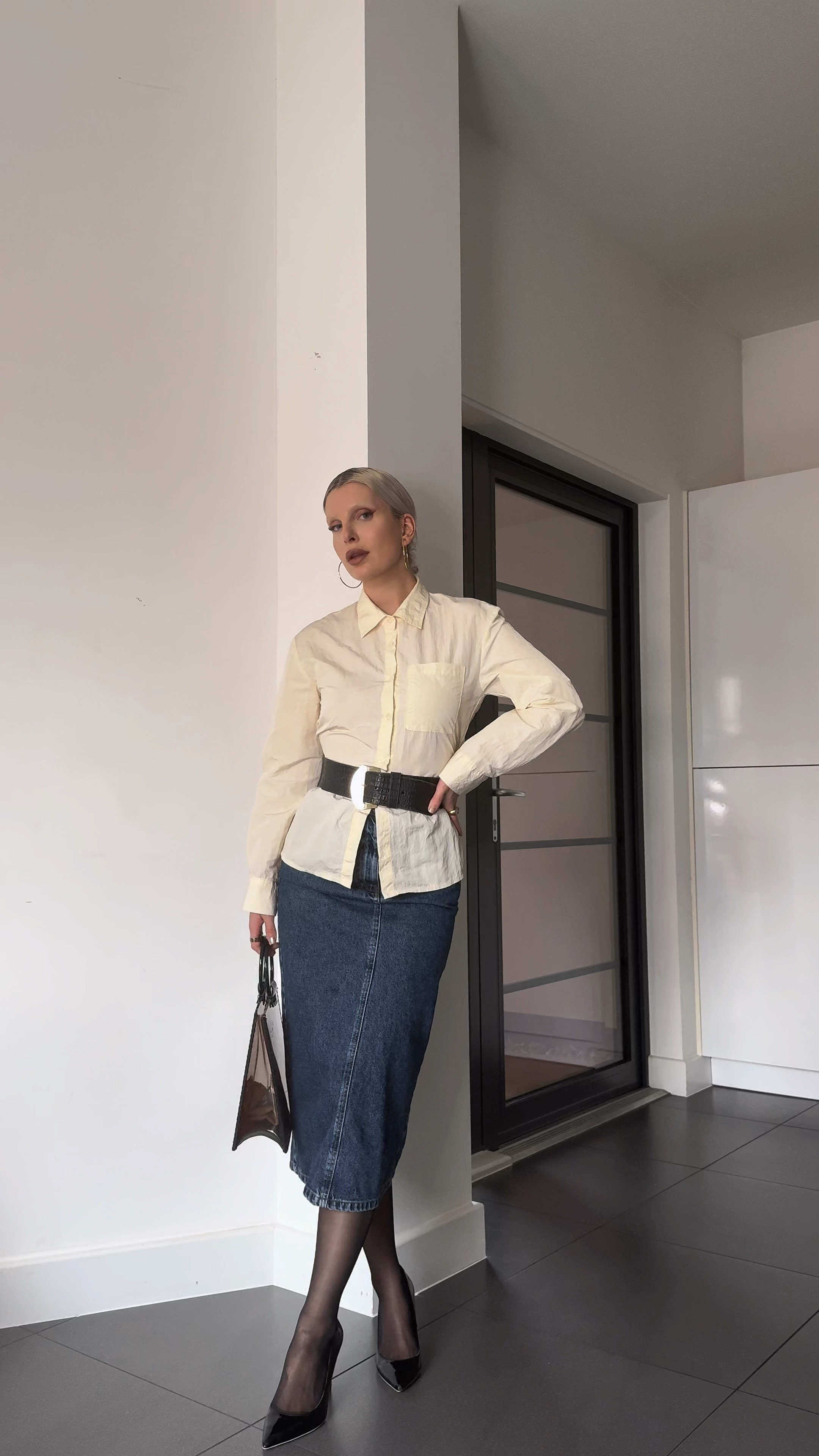 One outfit, two looks 💅🏻

Take yourself from a family lunch to date night with a few simple styling tweaks 

#denim #stylinghacks #ootd #autumnoutfits #datenight



#LTKwinter #LTKautumn #LTKstyletip