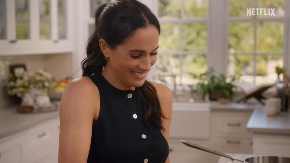 Meghan Markle
With love Meghan
Netflix
Casual
Celebrity style
Look for less


#LTKFindsUnder50 #LTKStyleTip #LTKFindsUnder100