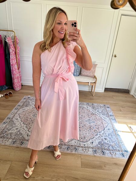 Love this dress! Wedding guest dress - I’m wearing a medium. It zippers on the side and it’s lined. It also comes in a bunch of other colors! 

#LTKwedding #LTKmidsize #LTKstyletip
