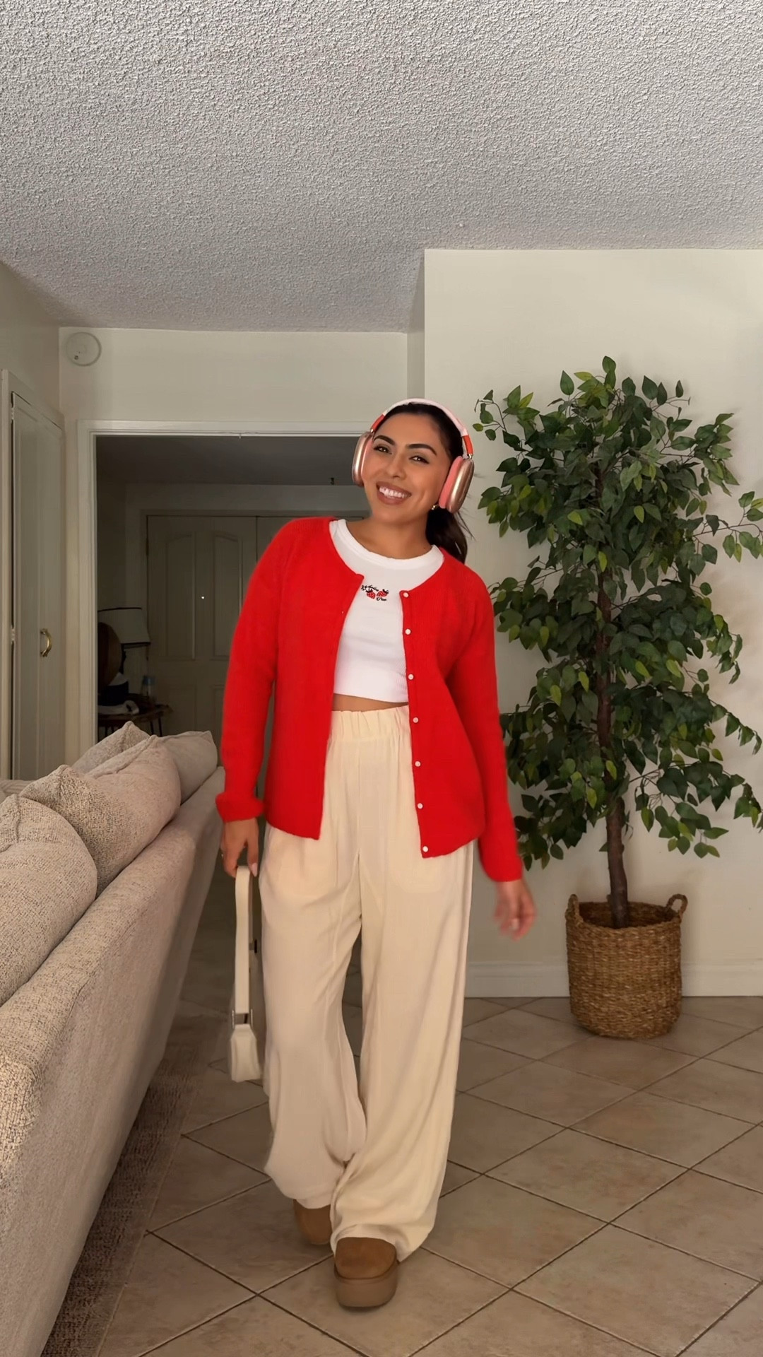 a cozy coffee shop work day fit ♥️
—


#LTKStyleTip #LTKShoeCrush