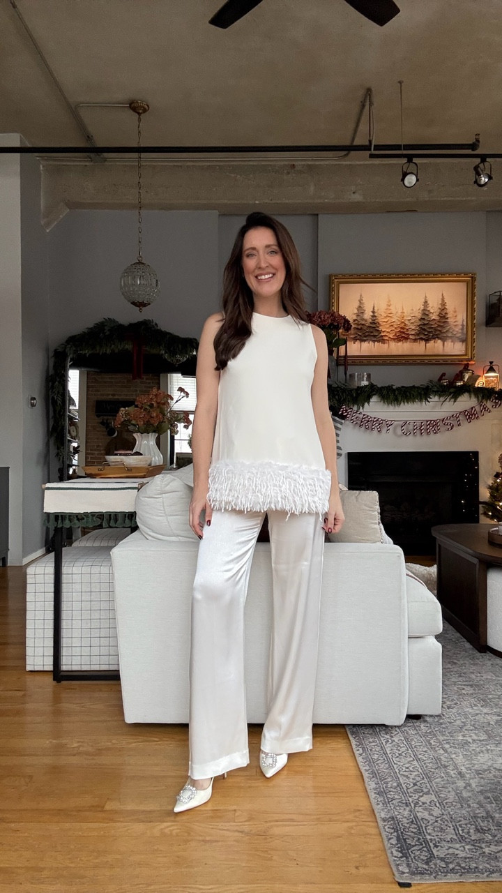 Chic winter white holiday party look! This top is 30% off at H&M and I’m linking some similar pants that are also on sale (mine are sold out) 

#LTKSaleAlert #LTKCyberWeek #LTKBump
