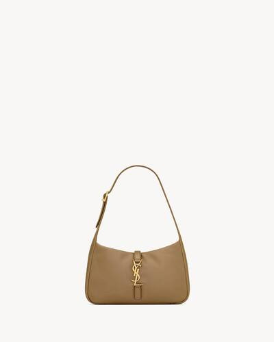 le 5 à 7 in padded lambskin | Saint Laurent Inc. (Global)