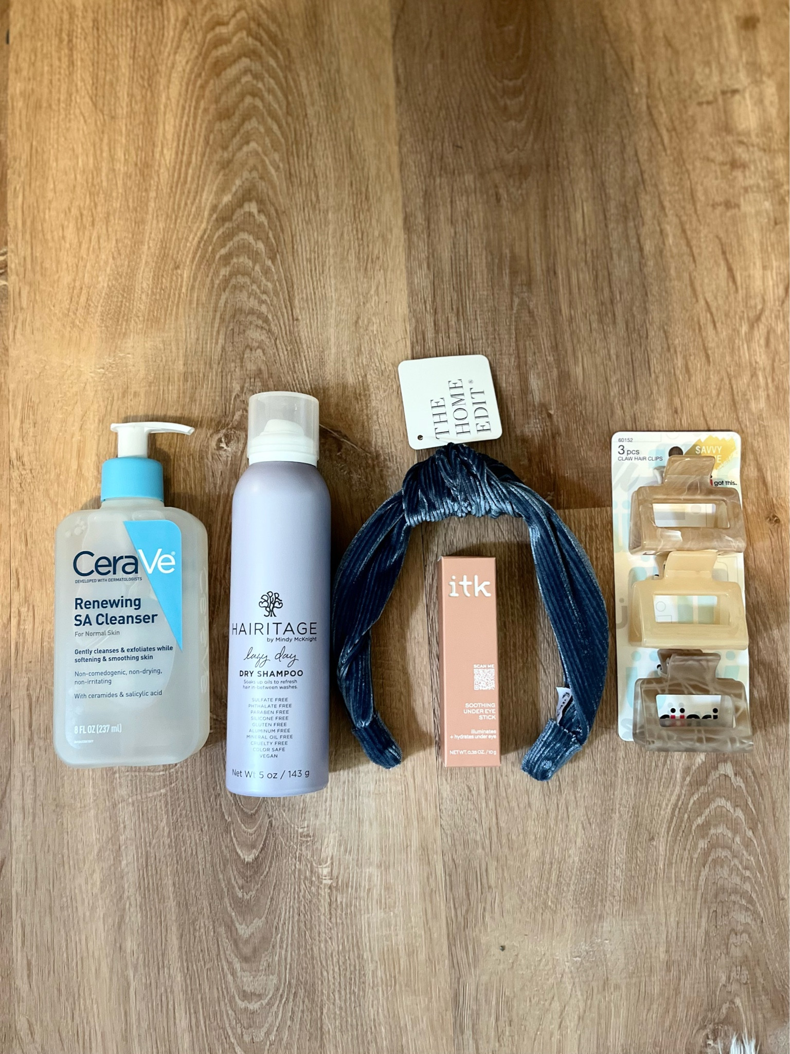 I made a trip to Walmart for some essentials (dry shampoo and face wash) but ended up with some more unexpected beauty and hair goodies! Plus, the mini claw clips are on saleeee! Linking them now!

#LTKfindsunder50 #LTKbeauty #LTKGiftGuide