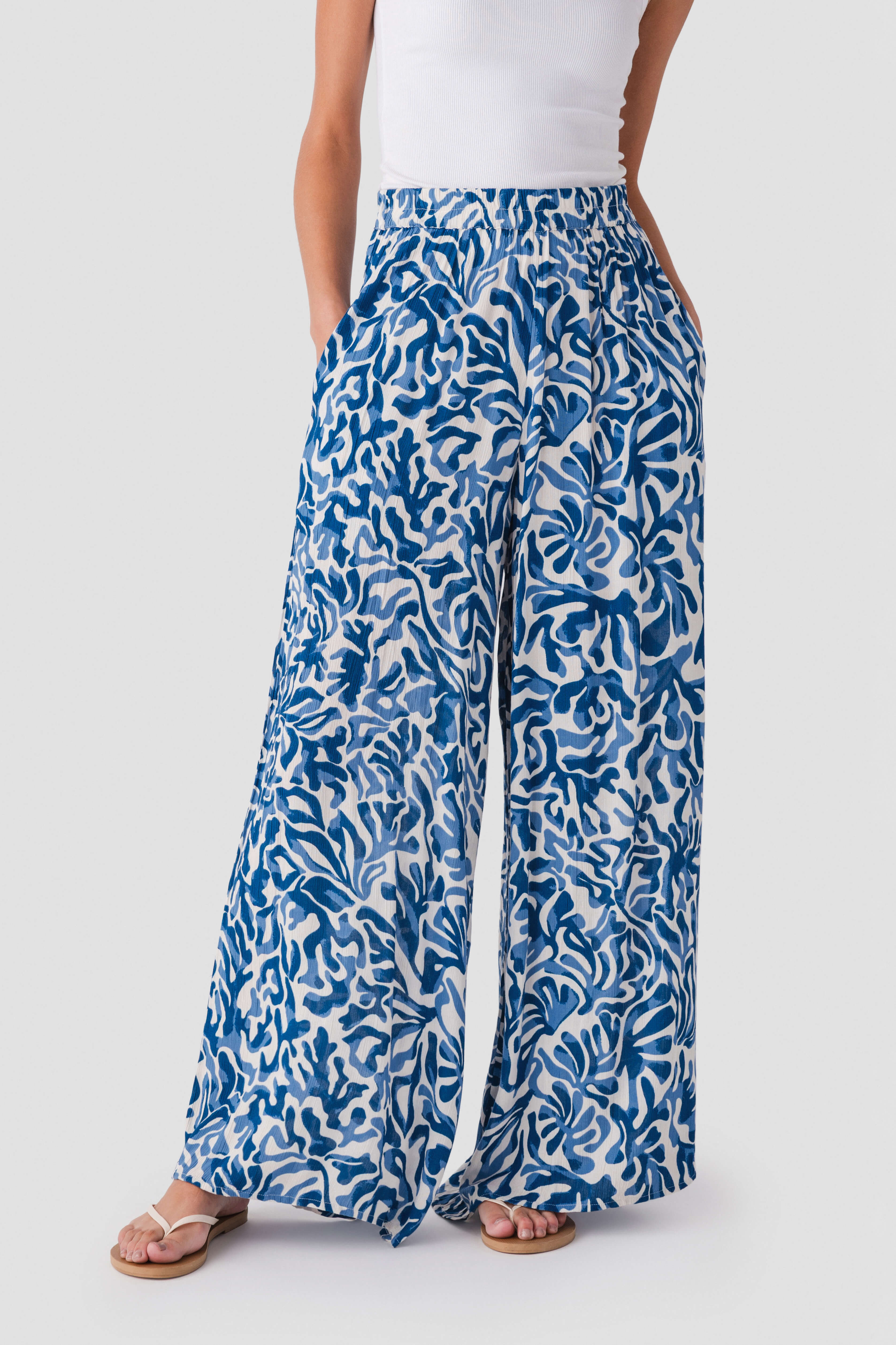 Elan Coral Printed Beach Pants | Social Threads